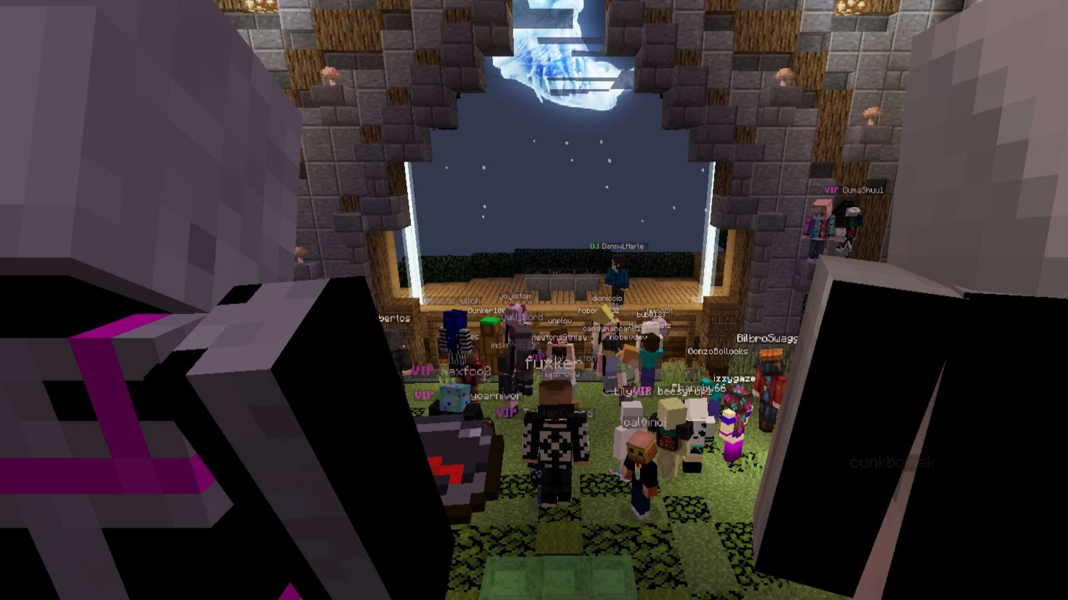 Til musikfestival i ‘Minecraft’: Hold nu op, hvor var det befriende at være med i en virtuel moshpit