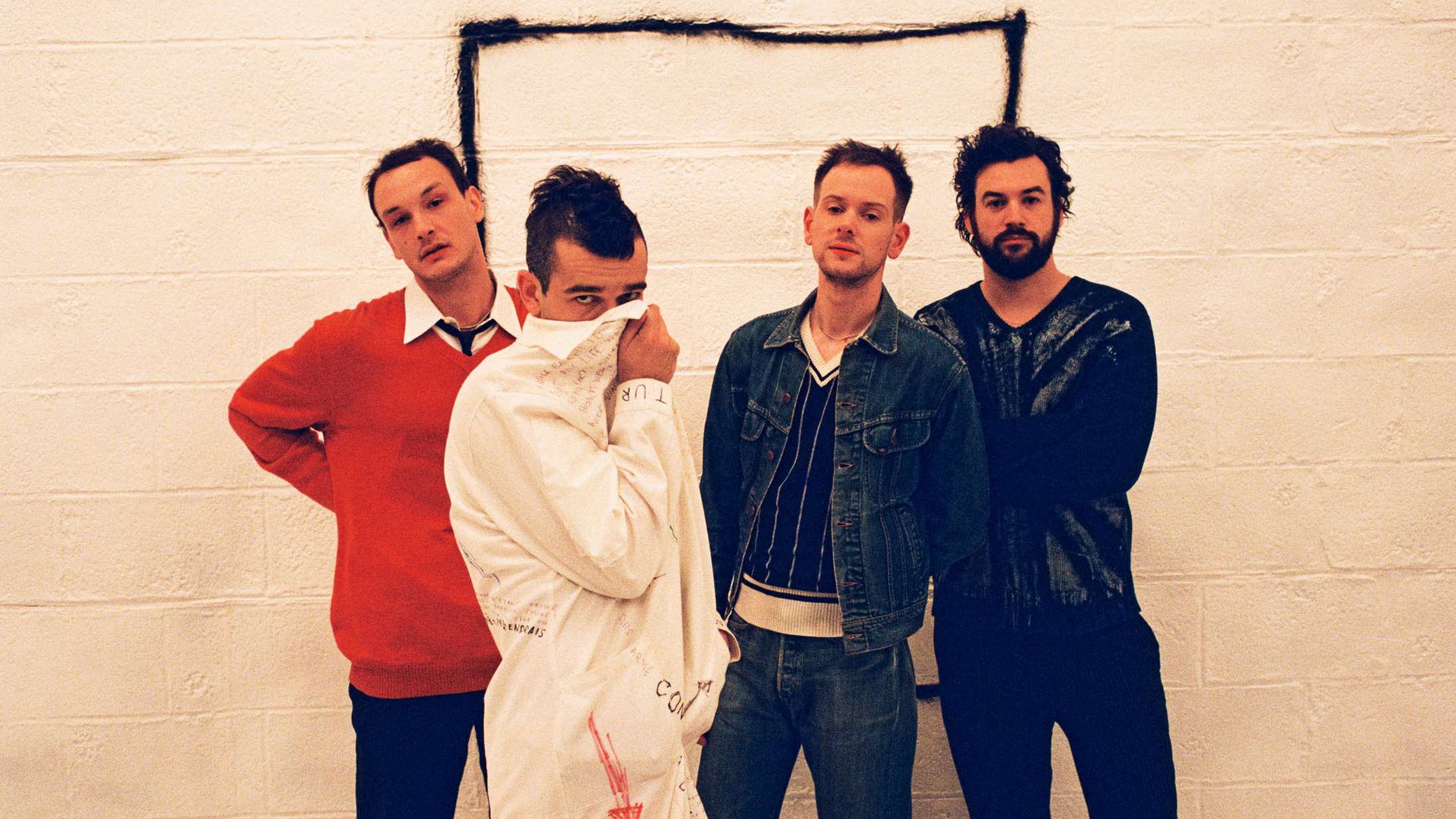 The 1975’s ‘Notes on a Conditional Form’ er opskriften på et rædsomt rod – men er endt som en decideret magtdemonstration