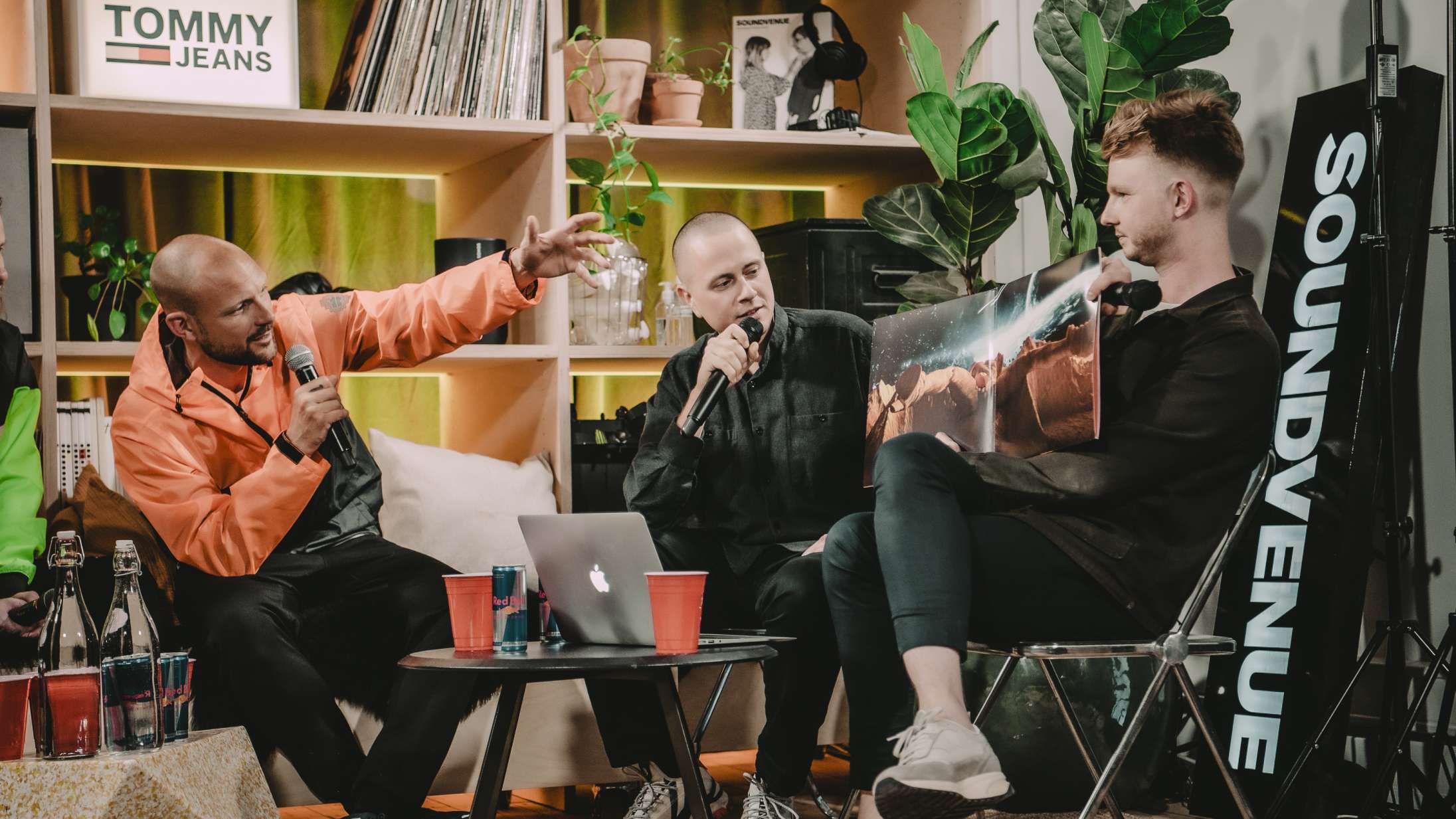 »Jeg er så liderlig, at jeg smider hatten«: Suspekt svarer på beskidte fanspørgsmål i Standard