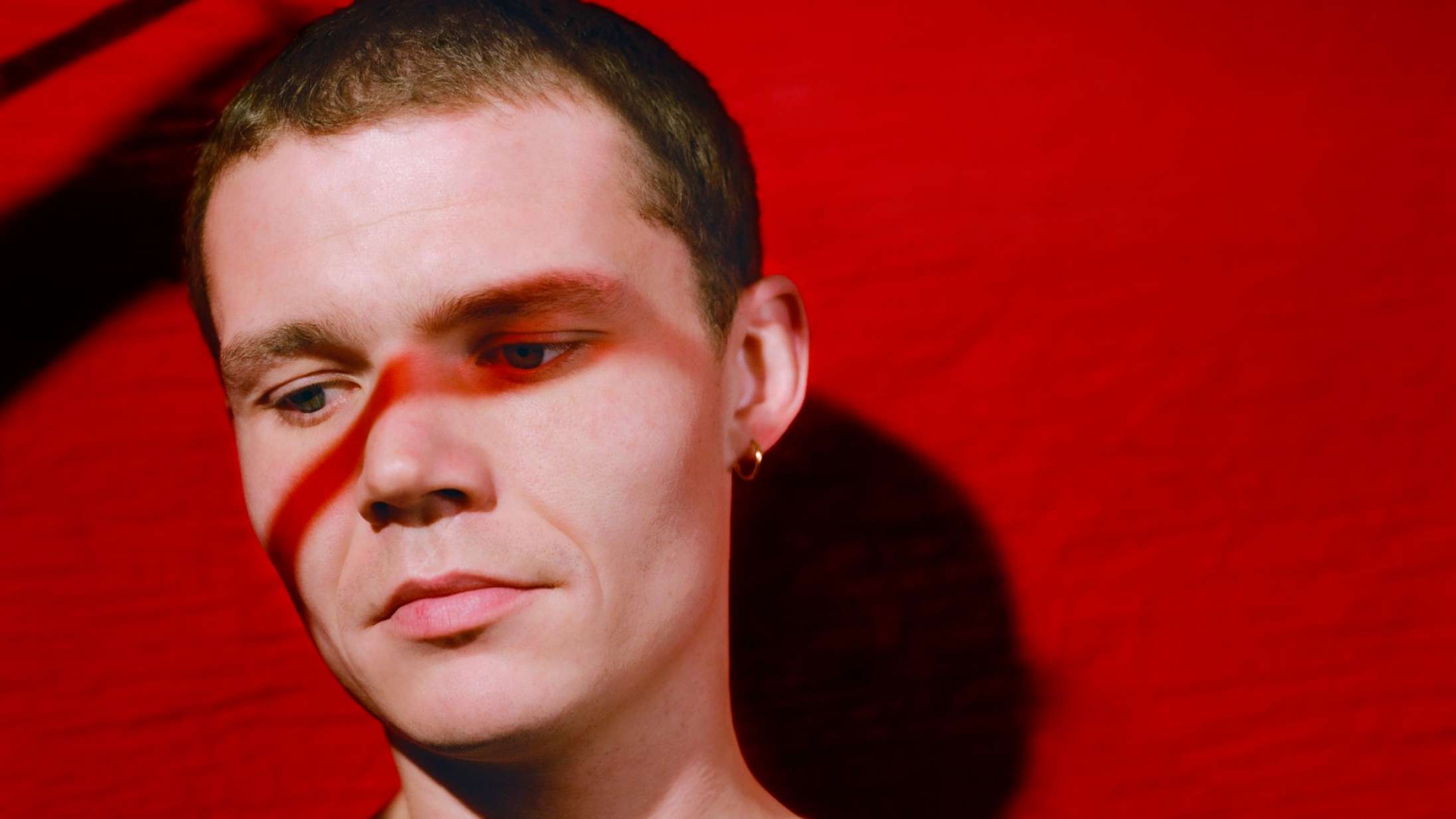 Westermans debutalbum har så meget saft og kraft, at man ikke kan undgå at blive tryllebundet