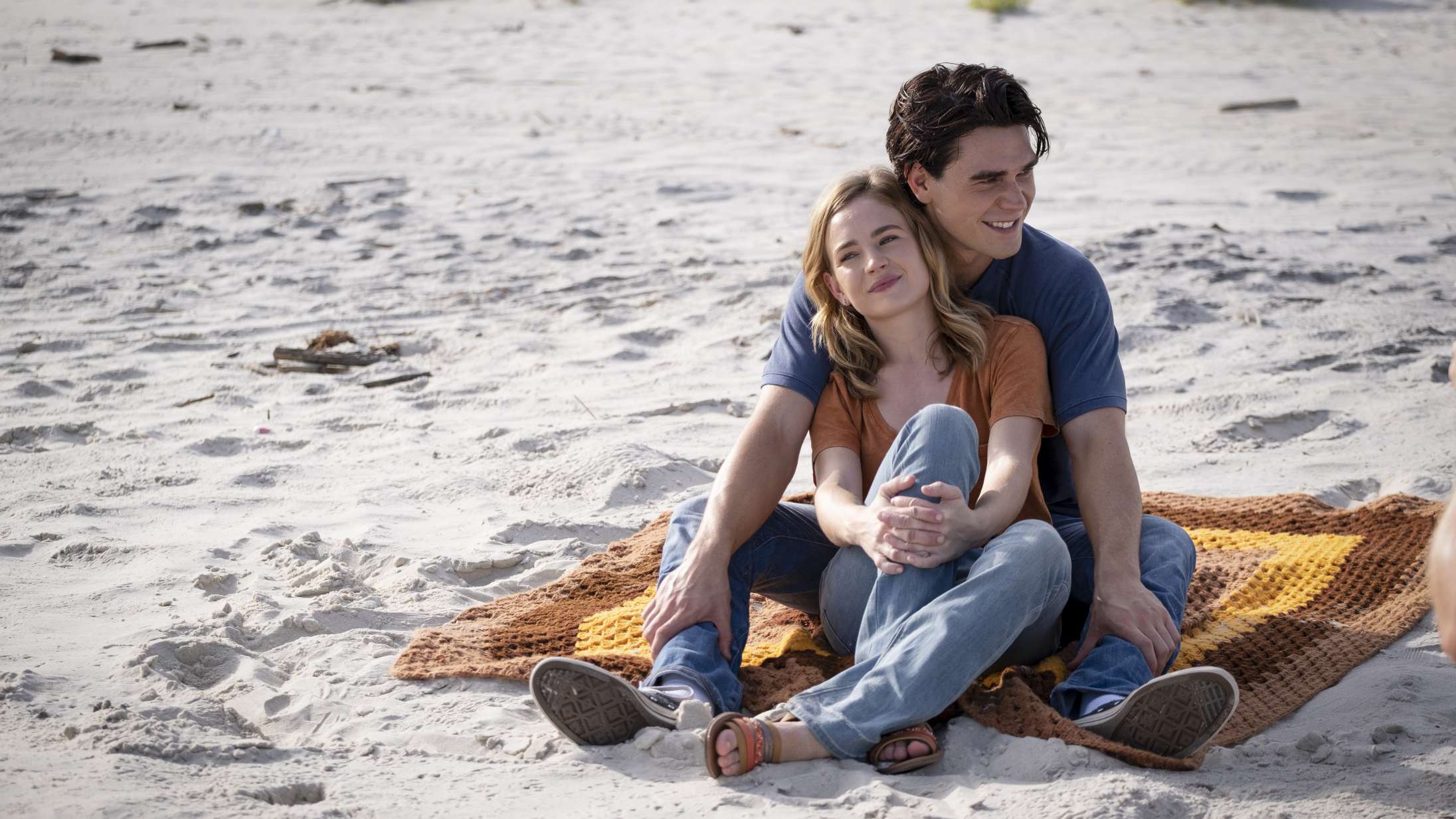 ‘I Still Believe’: Højdramatisk kærlighedsdrama er så sukkersødt, at man får kvalme