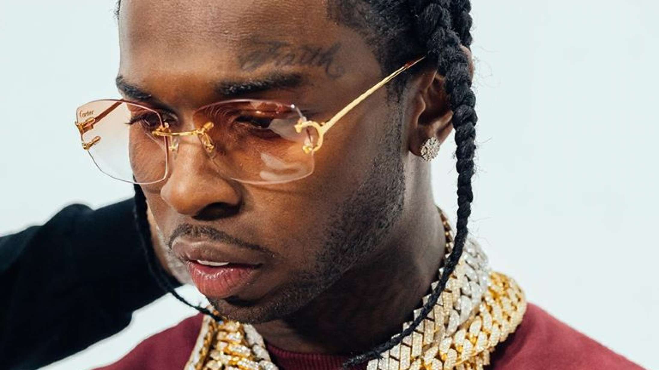 To nye Pop Smoke-features viser, hvor stærk en stemme hiphoppen har mistet