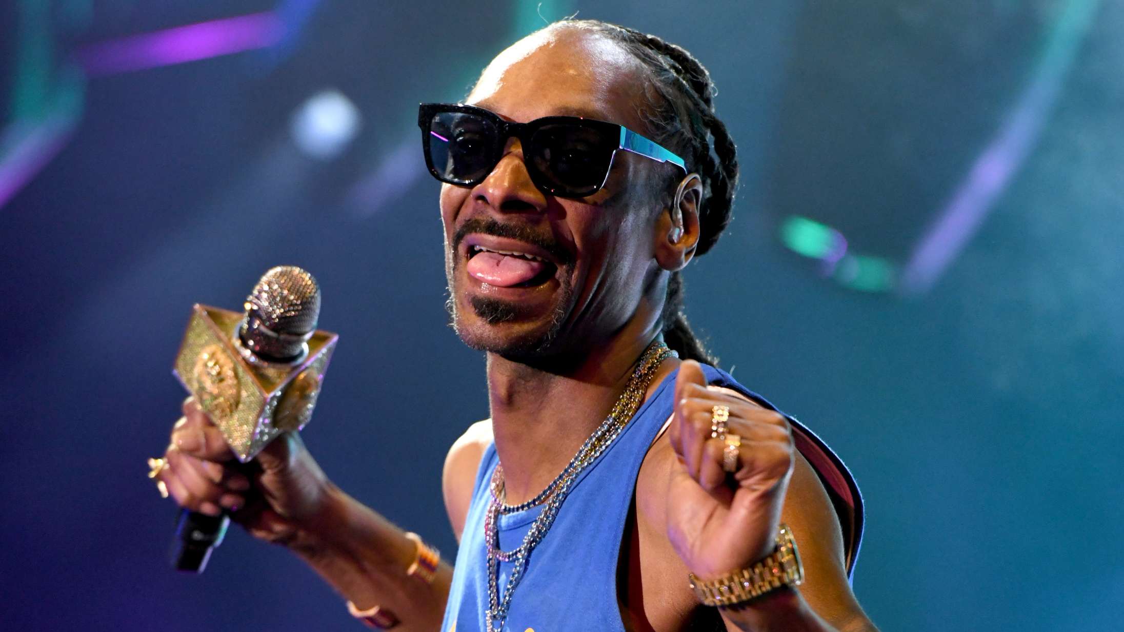 Se Snoop Dogg bryde ud i spontan dans til sækkepibeversion af ‘Still D.R.E.’ i Skotland