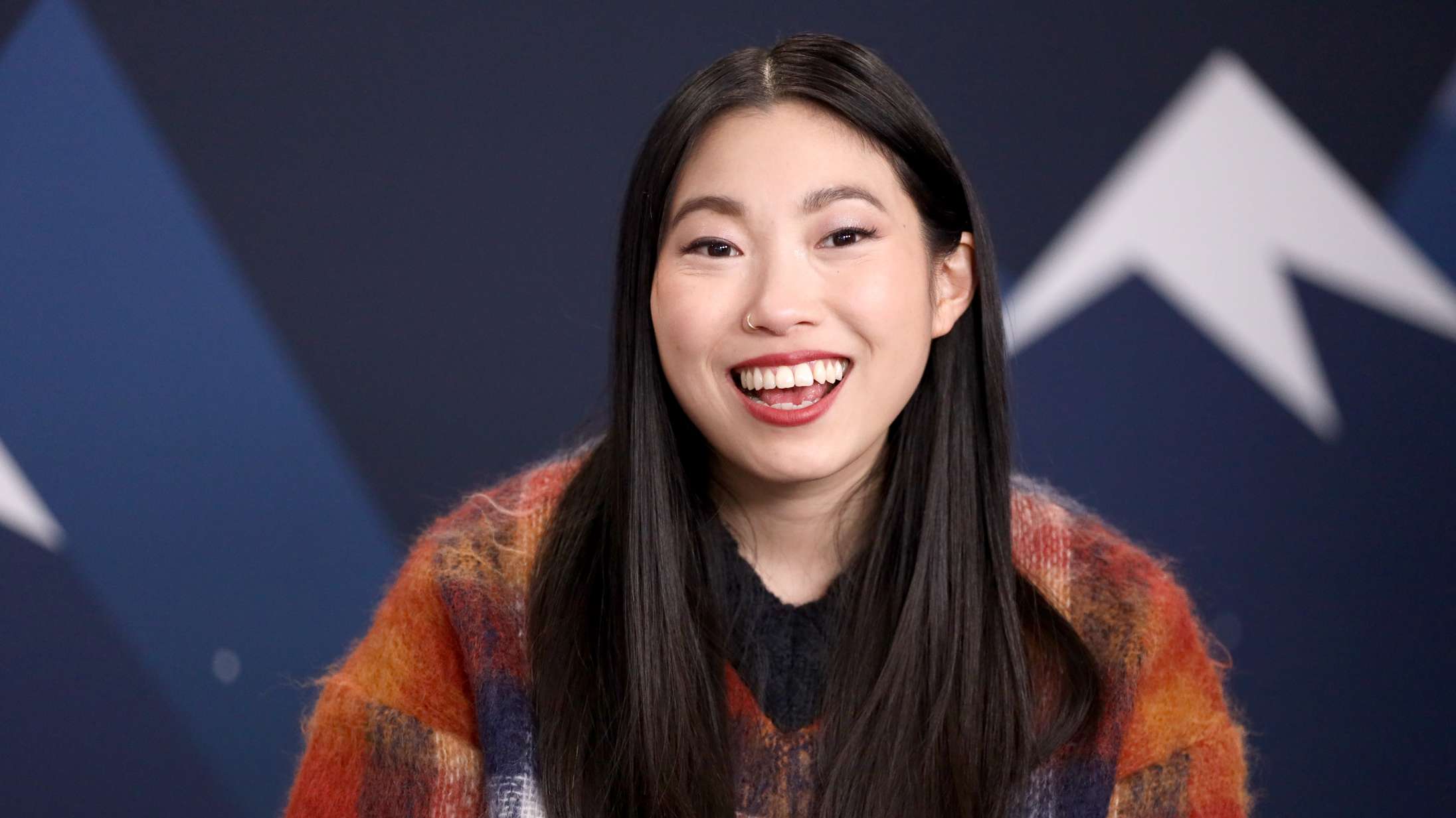 Fra vagina-rap til Golden Globe: Awkwafina sætter altid sig selv på spil
