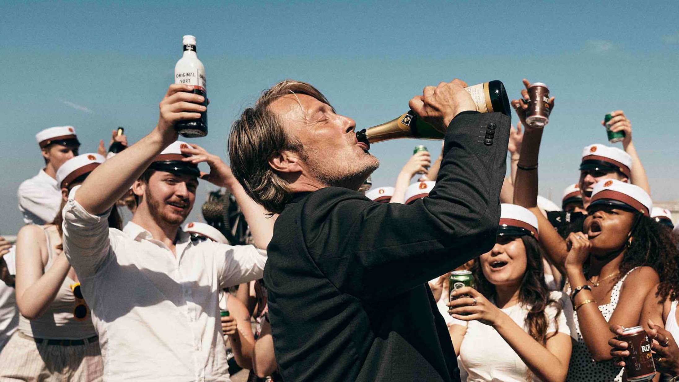 Mads Mikkelsen om forberedelserne til ‘Druk’: »Vi har masser erfaring med at drikke lidt for meget«