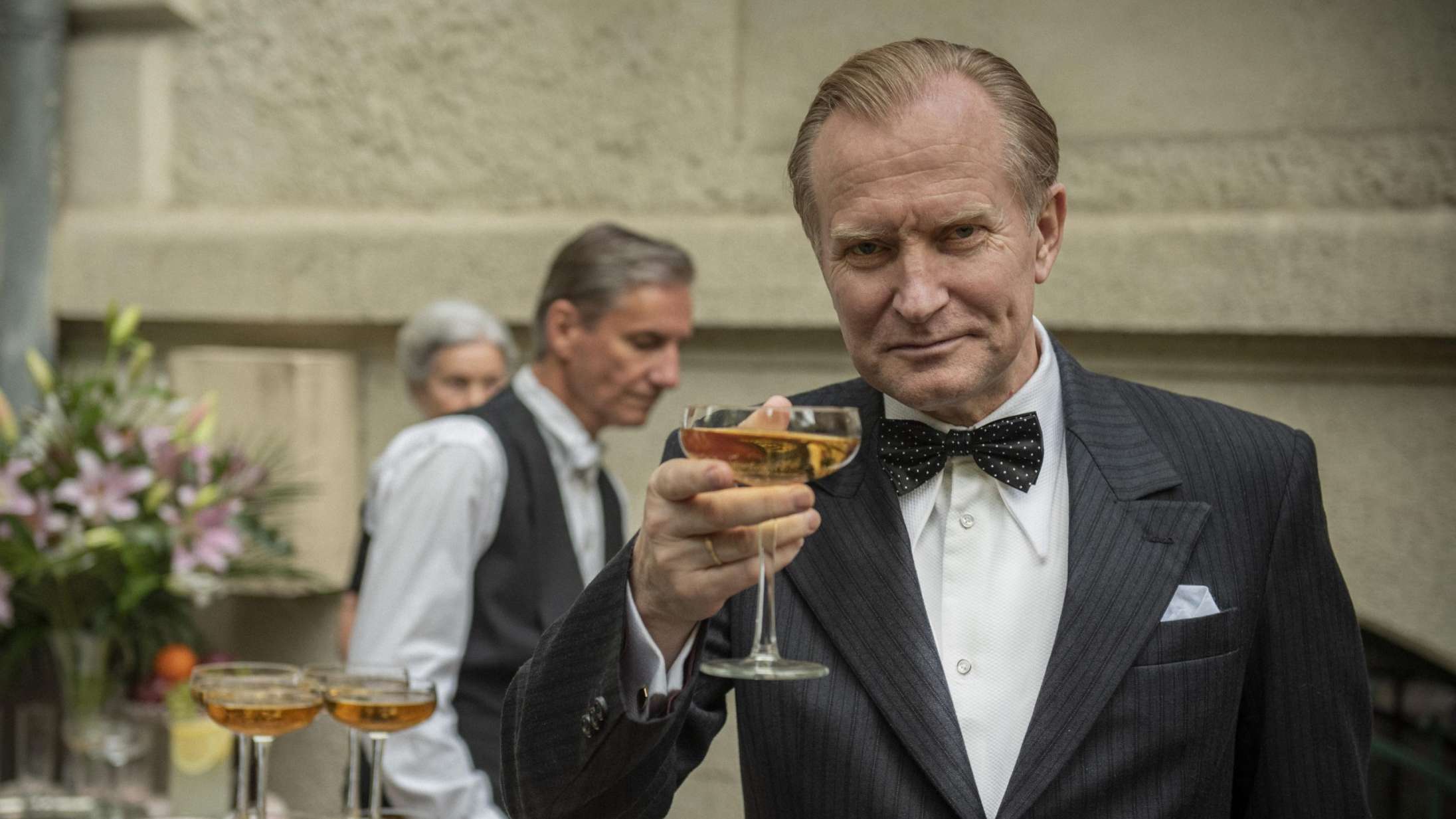 ’Vores mand i Amerika’: Ulrich Thomsens komplekse helt fascinerer i ny dansk film