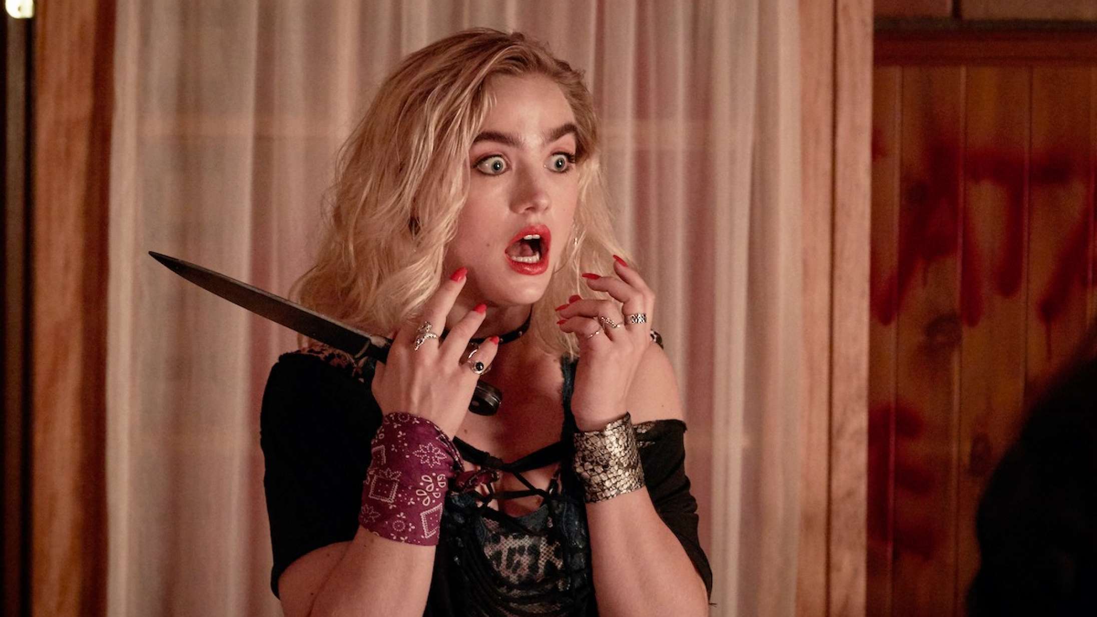 ’We Summon the Darkness’: Satanisk punk-slasher er uden puls