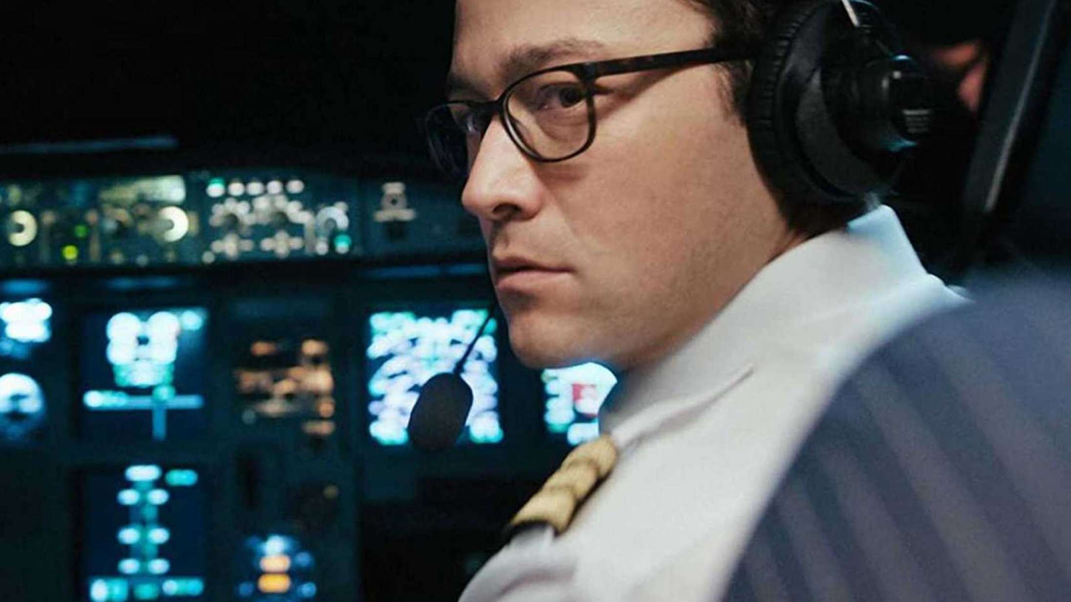 ’7500’: Joseph Gordon-Levitt er fanget i cockpittet i klaustrofobisk, men overfladisk kidnapningsfilm