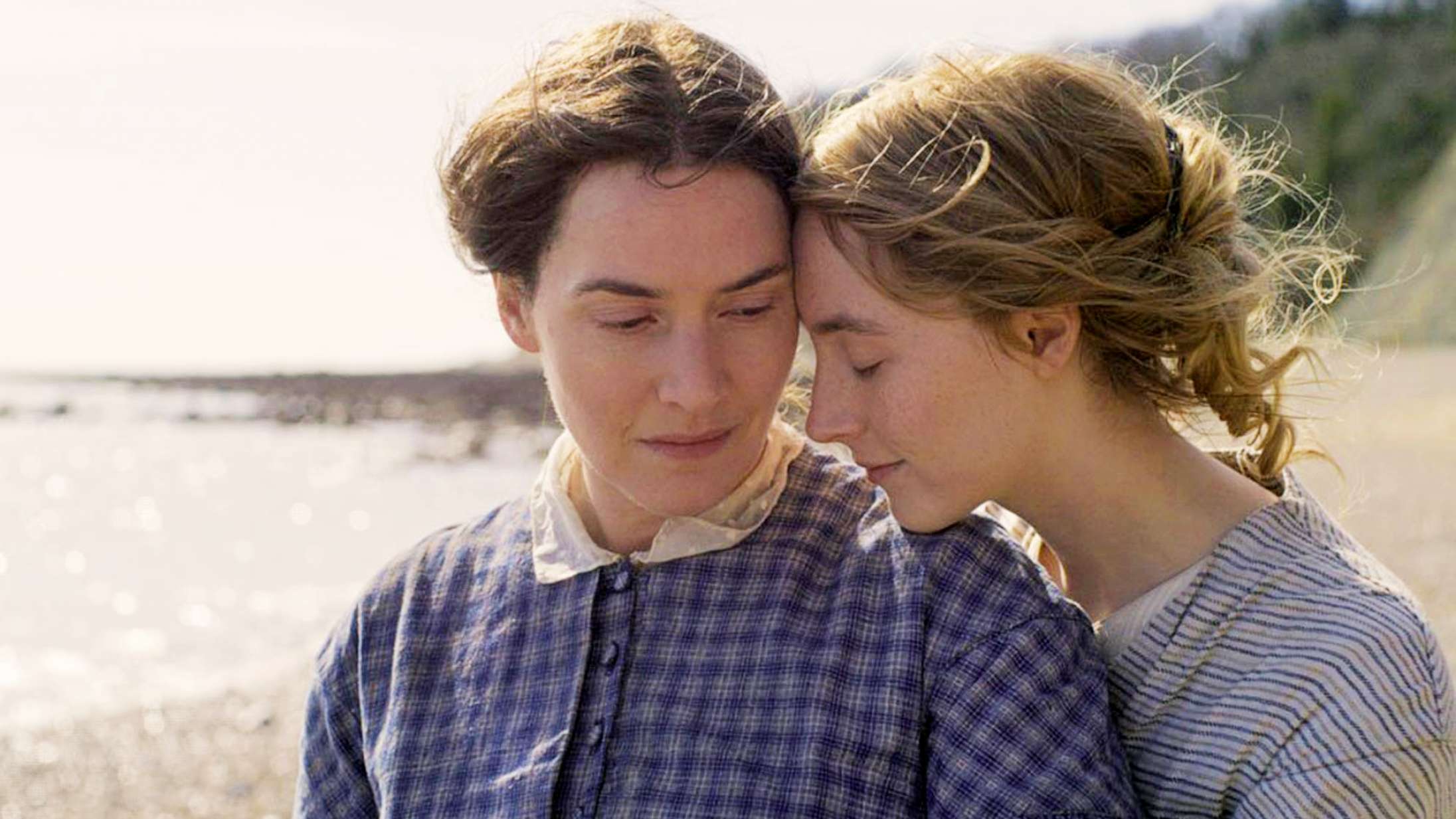 ’Ammonite’: Kærlighedsfilm med Saoirse Ronan og Kate Winslet rummer en sexscene til historiebøgerne