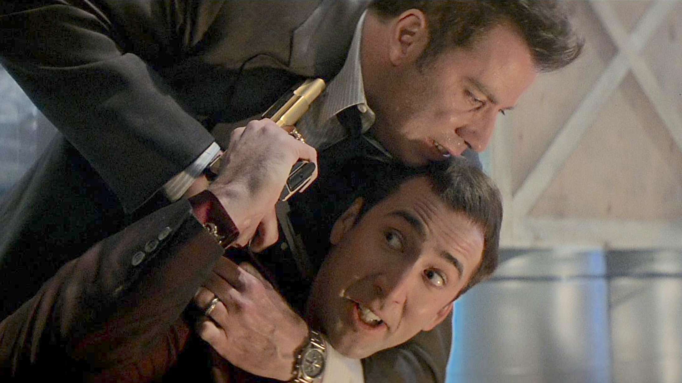 Lyt til podcasten Soundvenue Filmklub: Er ’Face/Off’ mere end et bizart Nicolas Cage-meme?