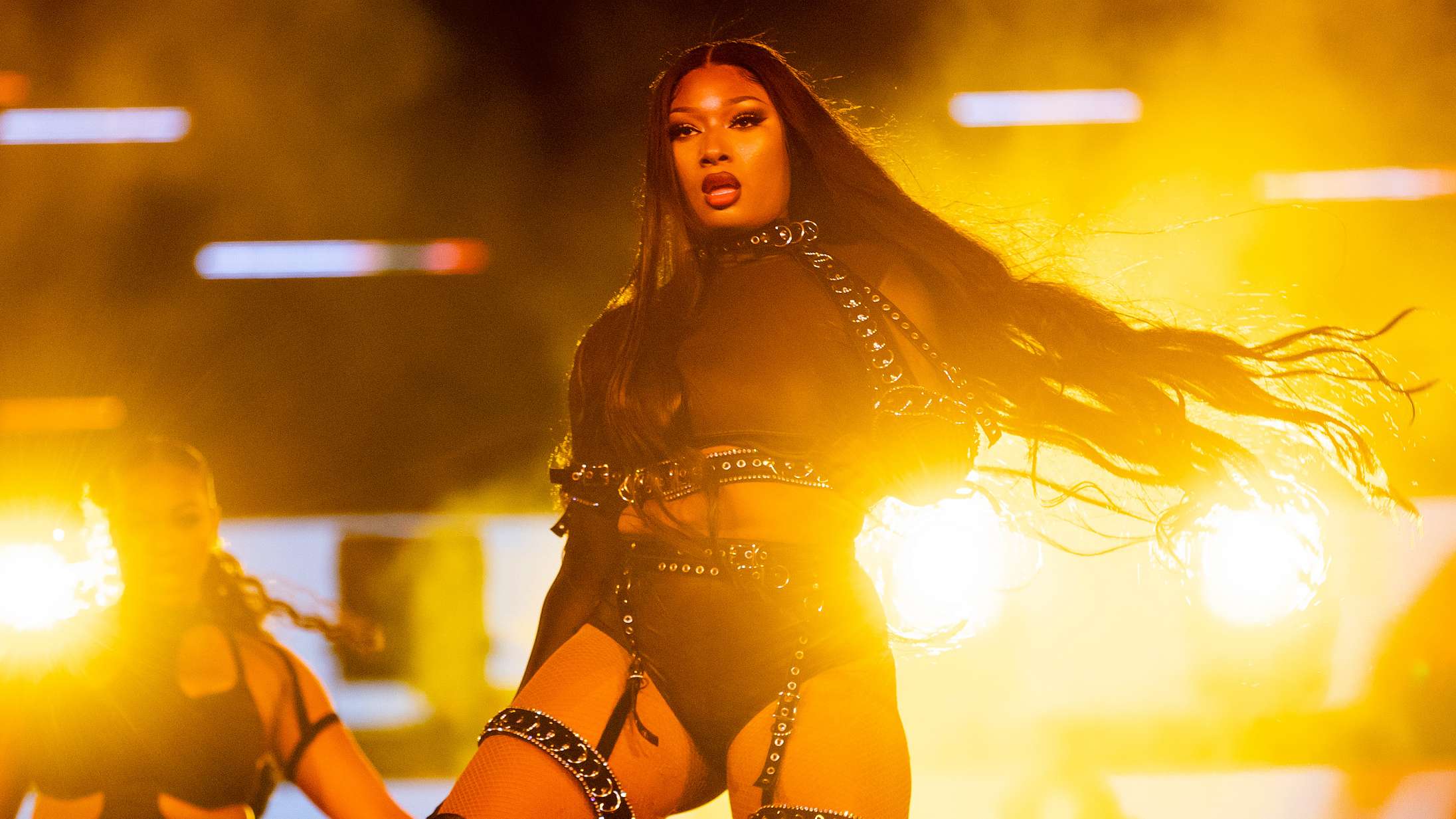 Ikke engang en skudepisode har kunnet stoppe Megan Thee Stallion fra at blive årets store solstrålehistorie
