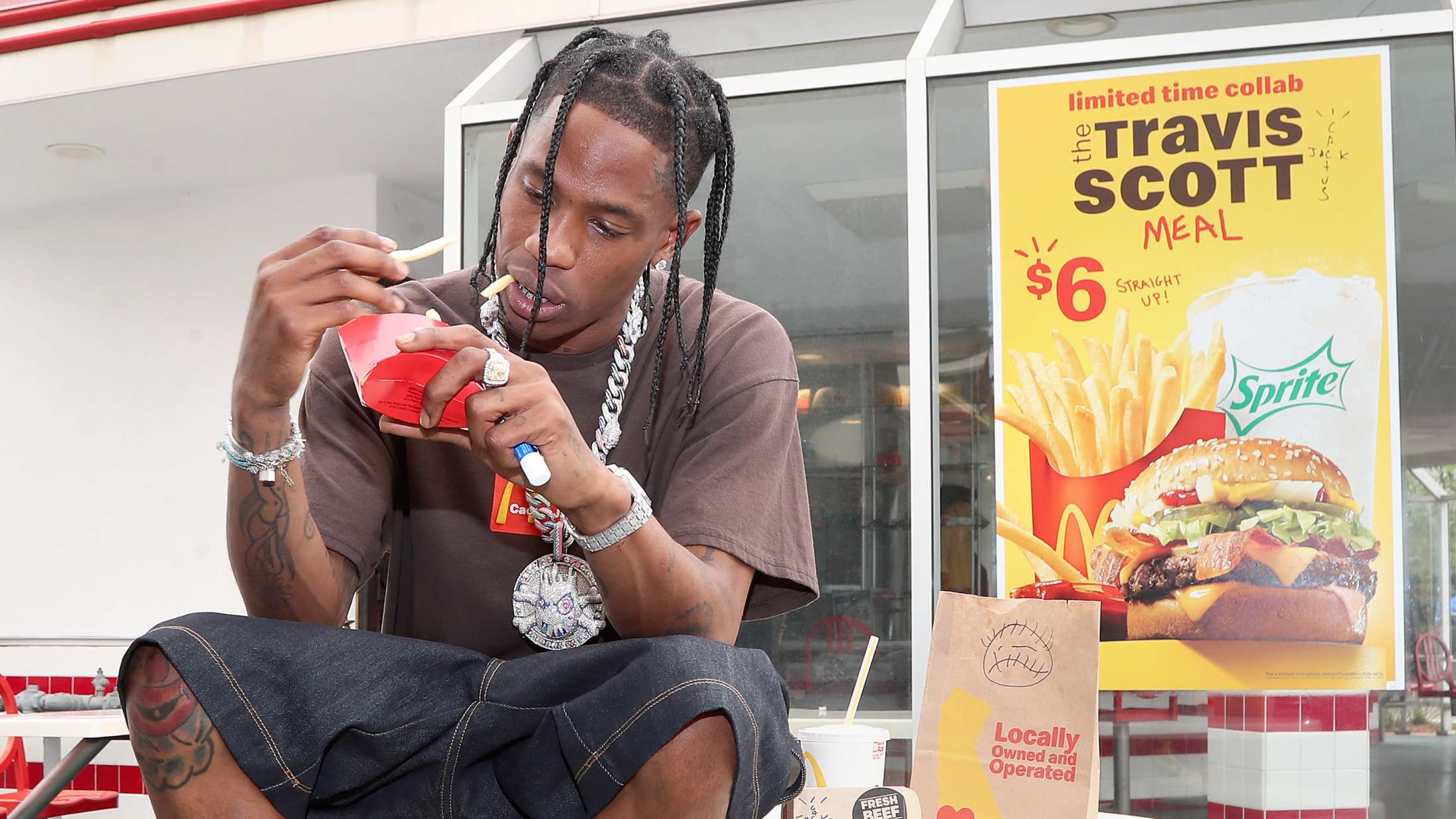 Travis Scotts McDonald’s-menu er så populær, at restauranter løber tør for ingredienser