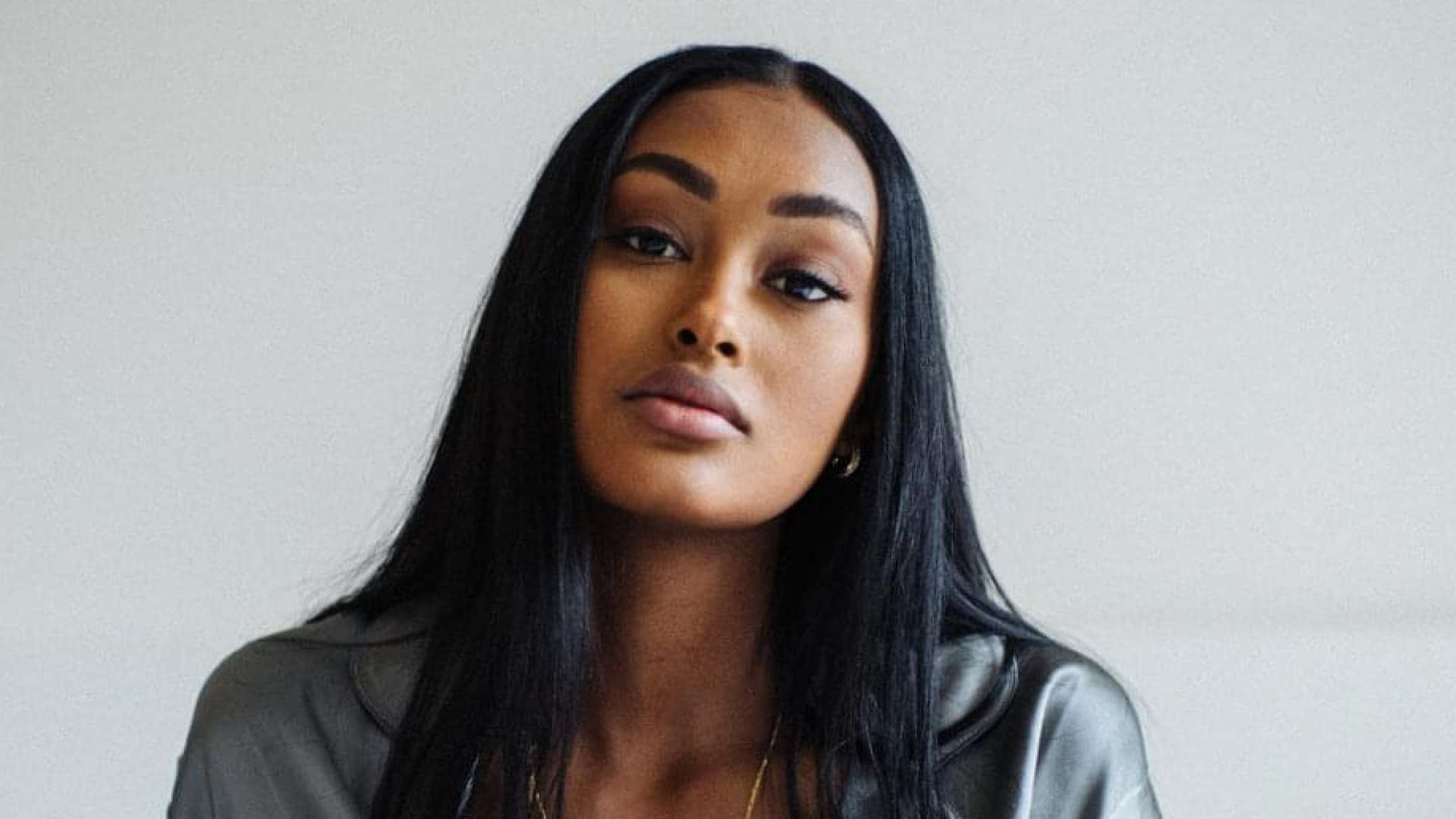 Talentet Amina har Sivas og Branco med på sin nye single – hør ‘Moonlight’