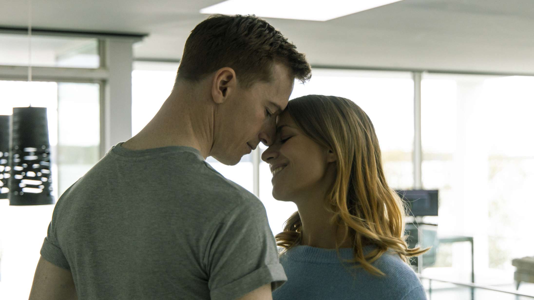 Disse film skal du streame i november – fra Amy Adams på Oscar-jagt til brutalt dansk gys