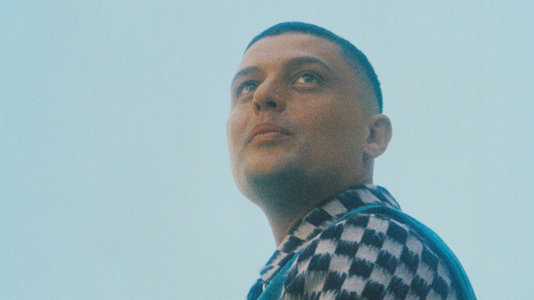 Kidd stønner ‘Uh’ på ny single