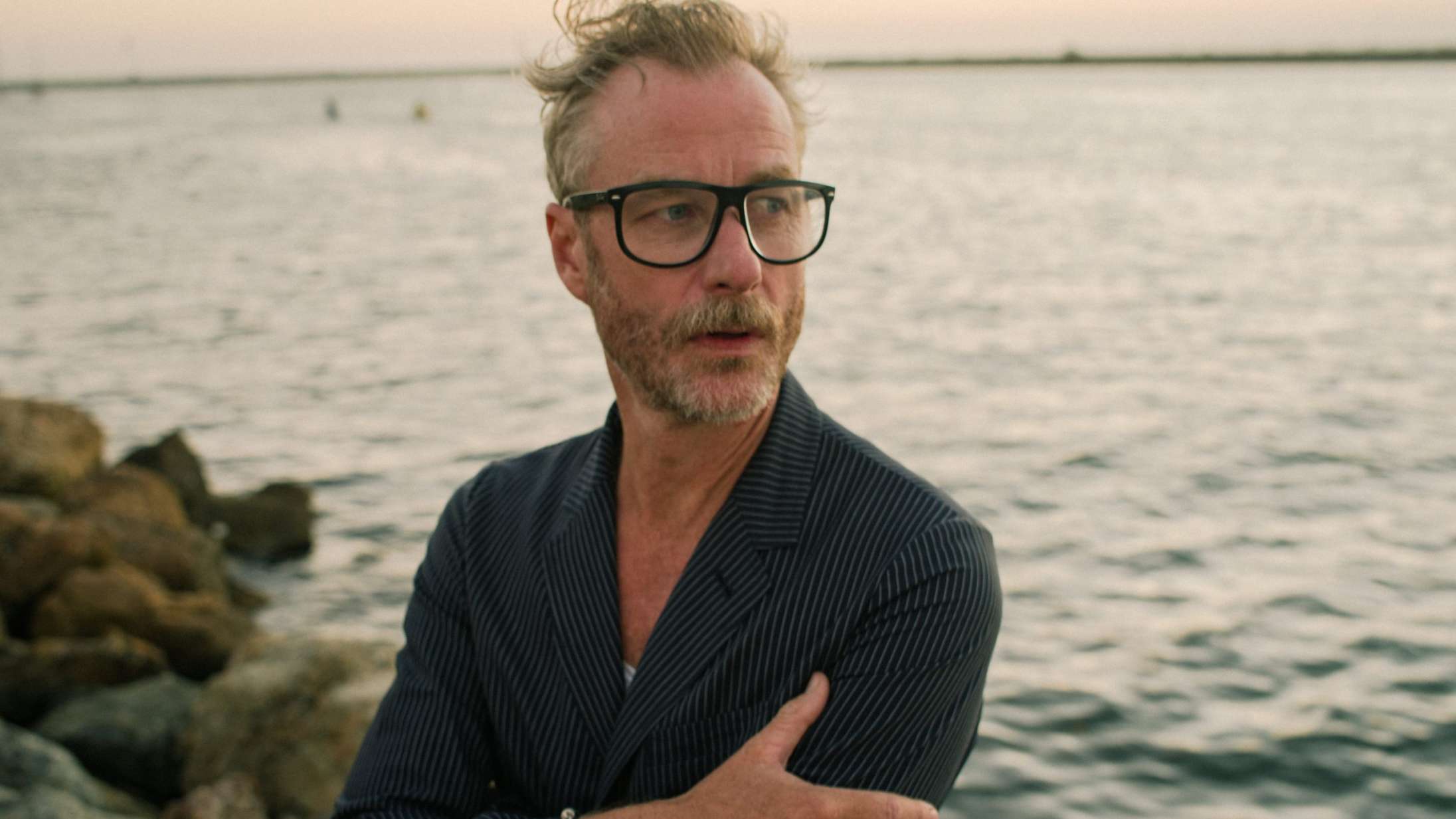 The National-frontmand prøver selv med afdæmpet solodebut