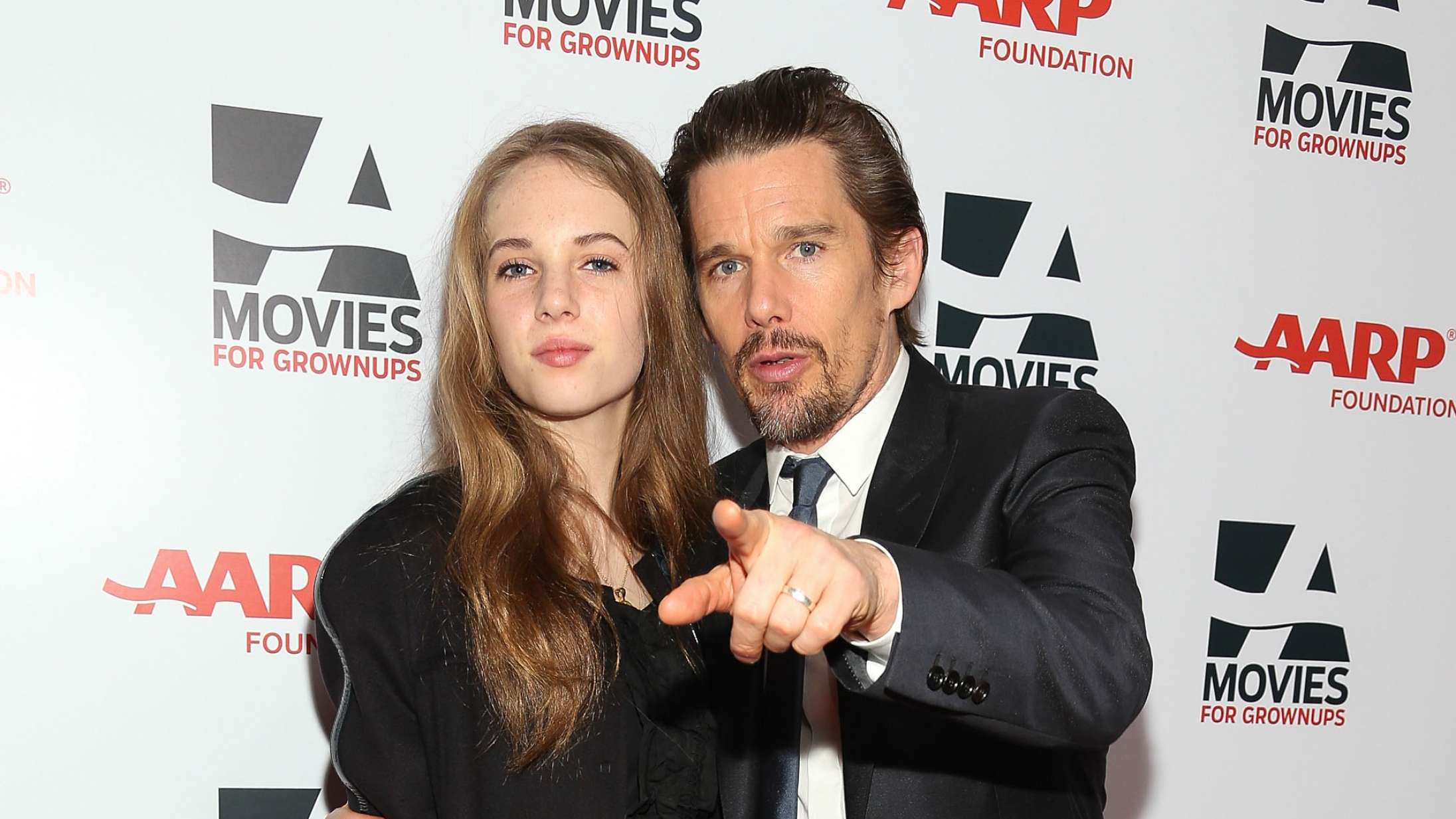 Ethan Hawke og Maya Hawke spiller far og datter i kommende Beatles-film