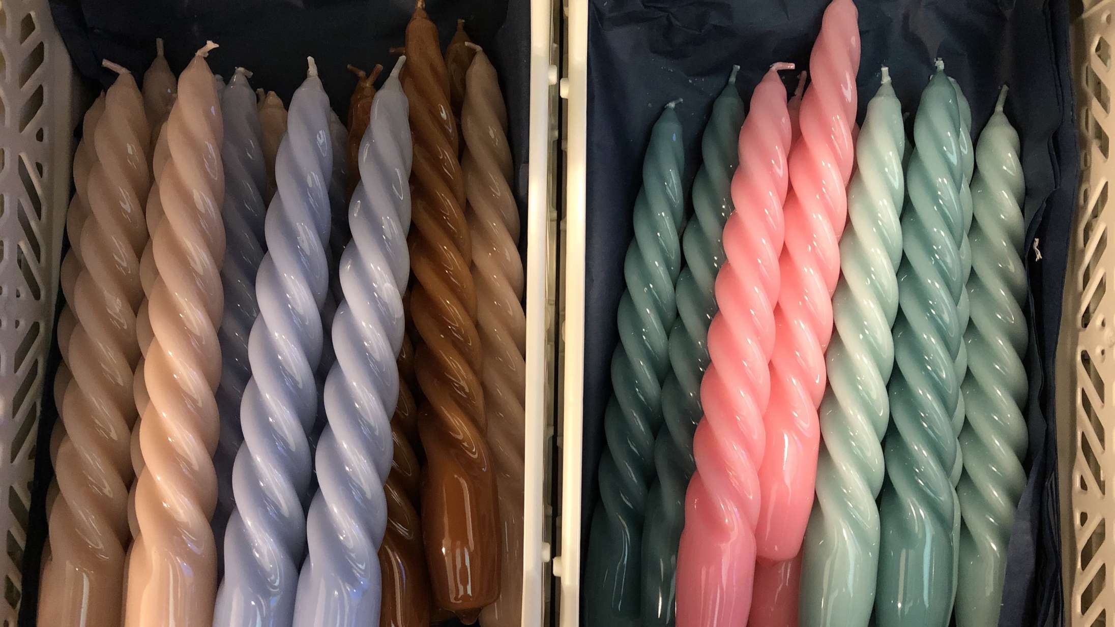 Dine hjemmesnoede stearinlys er en lille fuckfinger til overforbruget – tak for dem og det og dig!