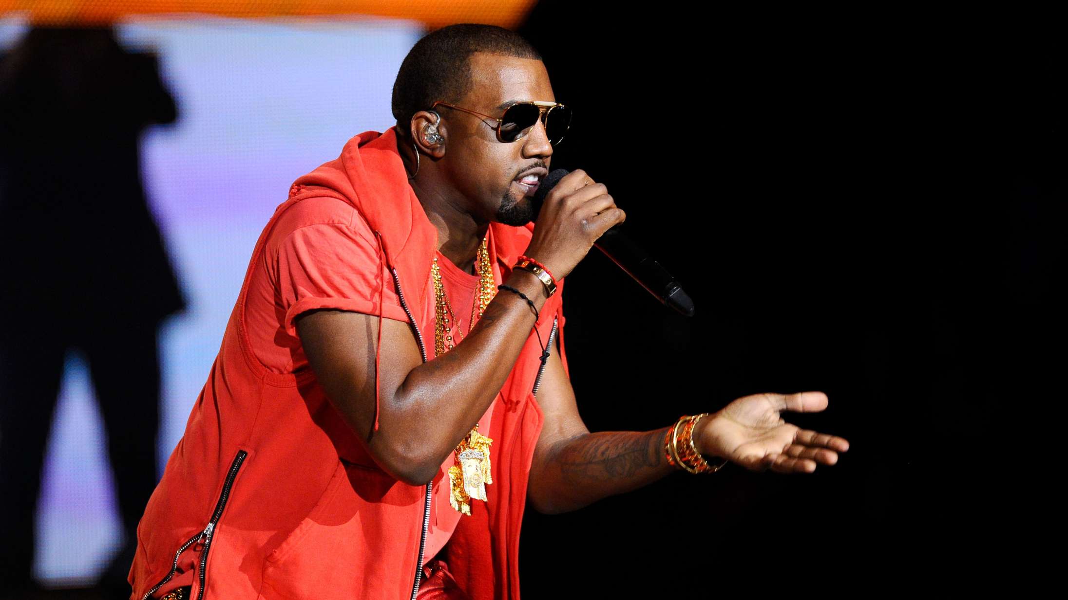 Kanye West aflyste festivaloptræden, men dukkede op som gæst hos en anden artist – se videoerne