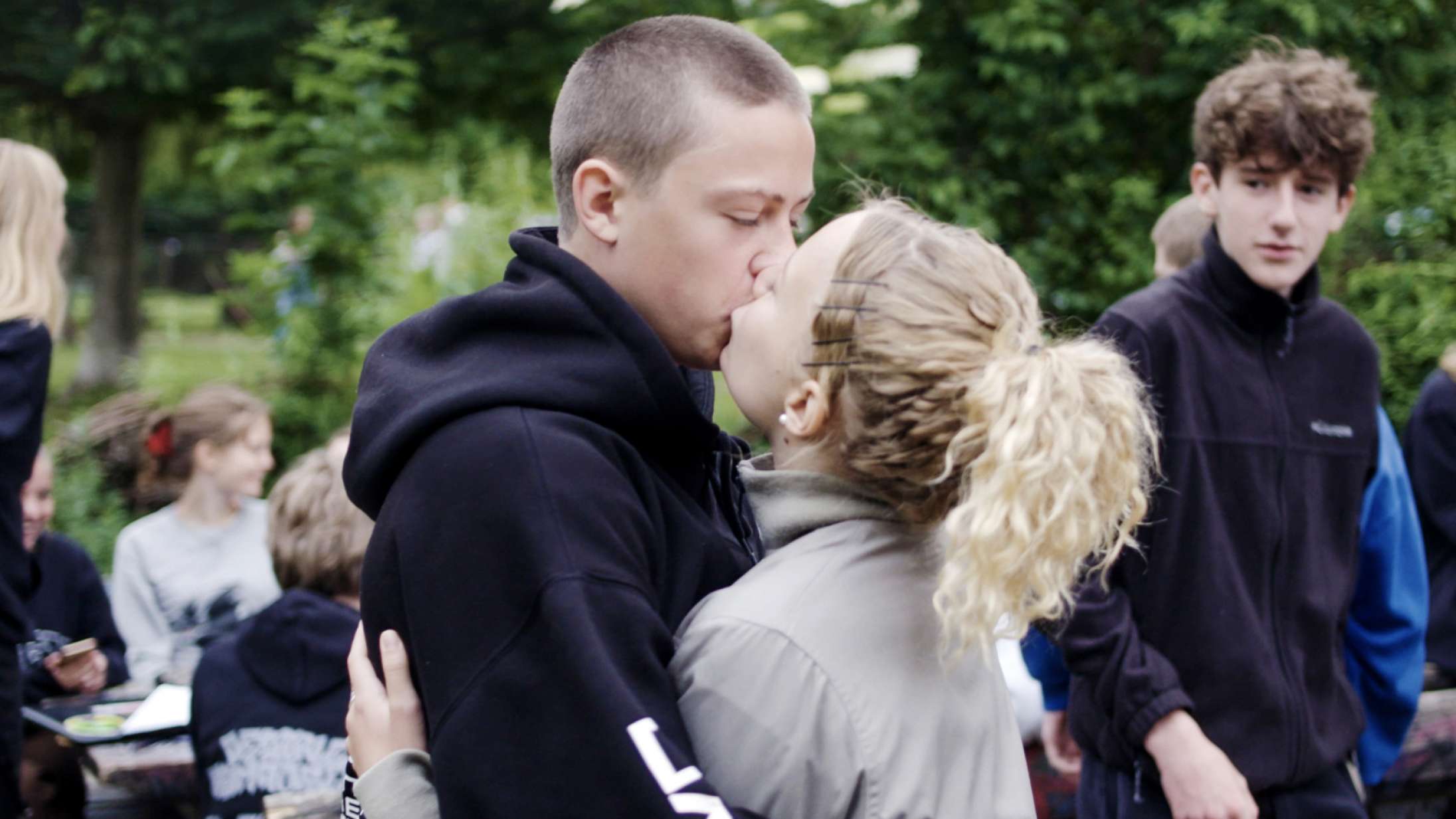 ’Niende’: DR-serie om 9. klasses-følelser på Nørrebro er ægte og underholdende