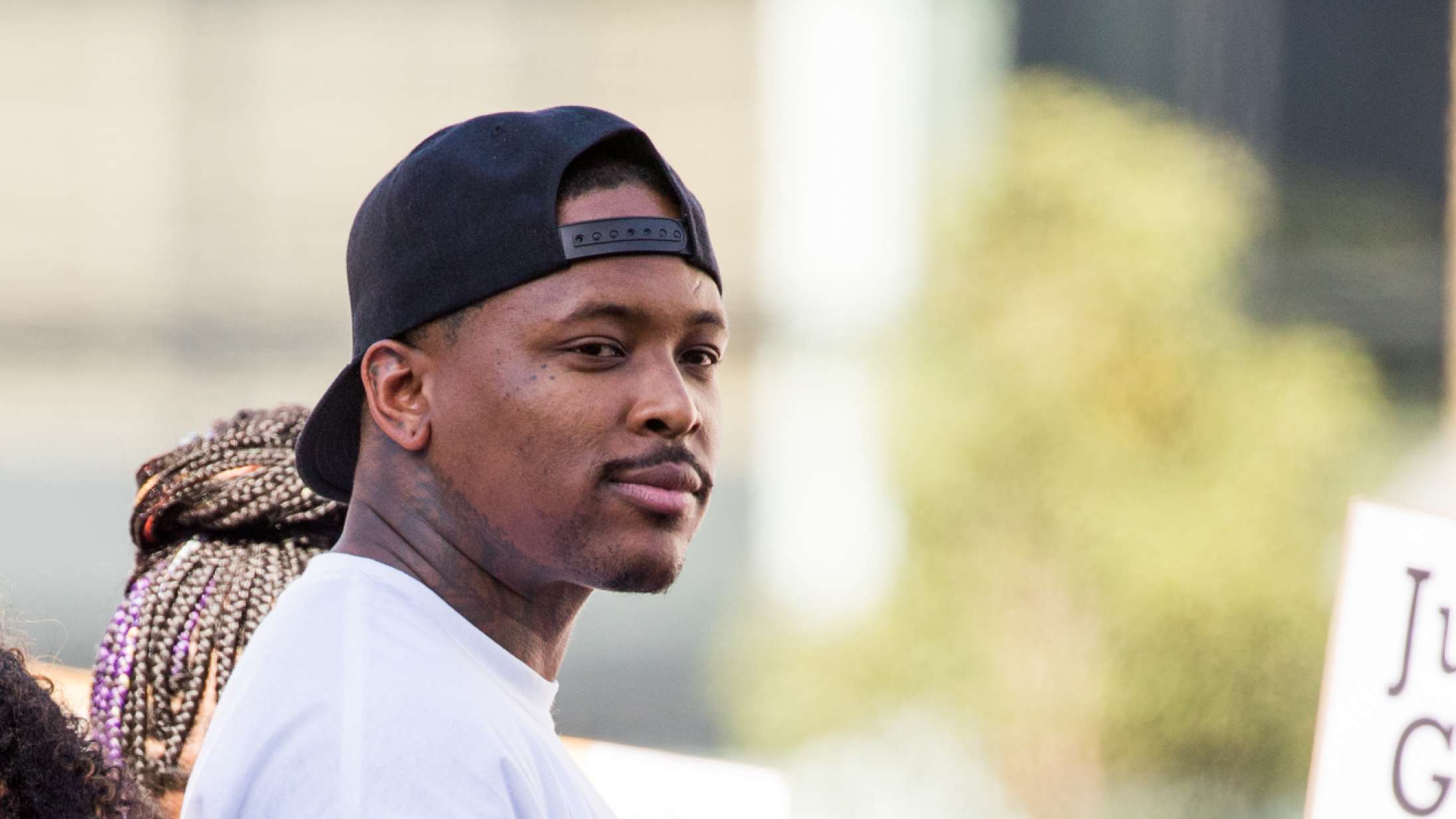 ‘Fuck Donald Trump’-sang hitter igen efter Joe Bidens sejr