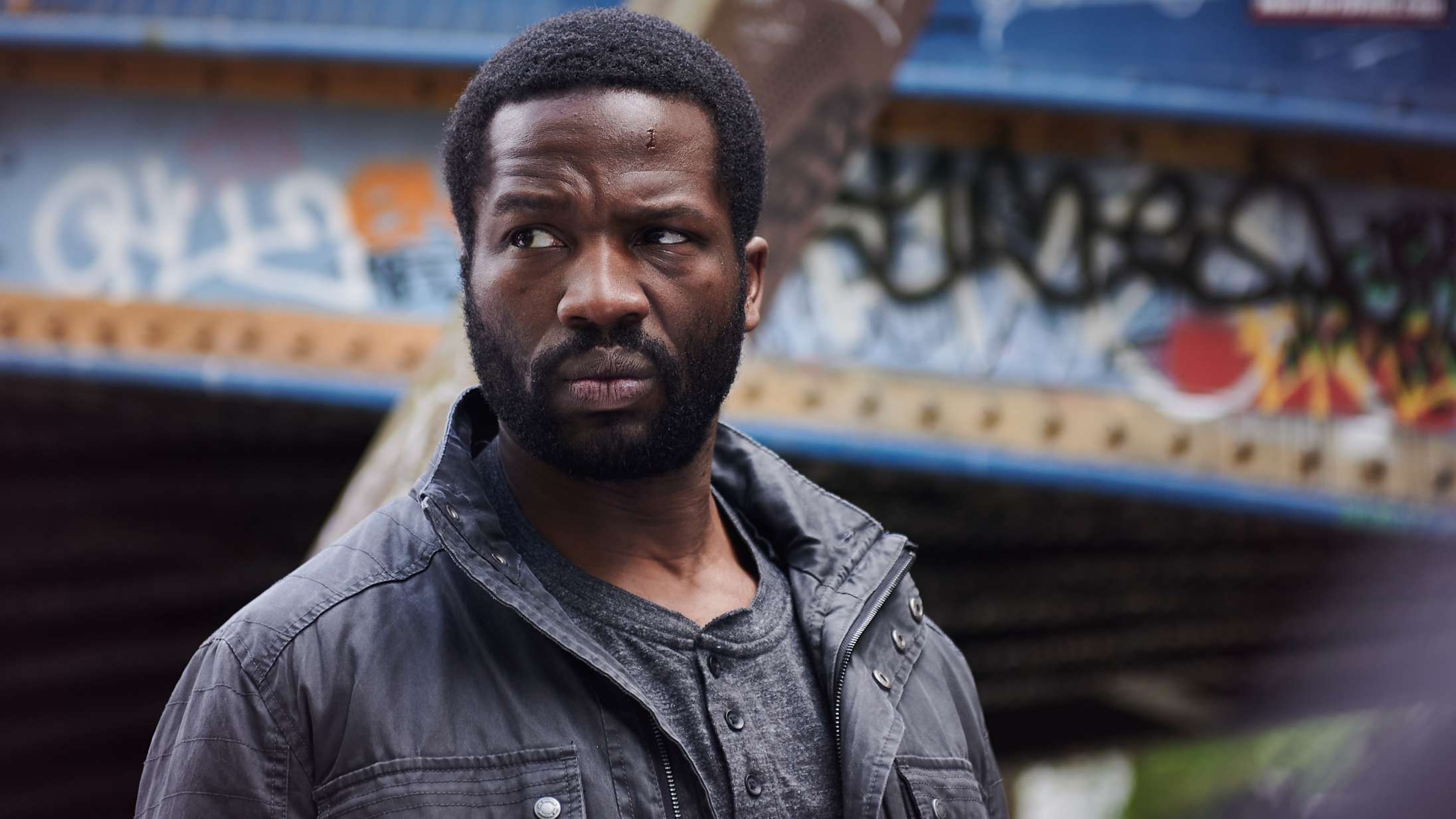 Lyt til Soundvenue Streamer: Exceptionel vold i ’Gangs of London’ + Lena Dunhams finansserie ’Industry’