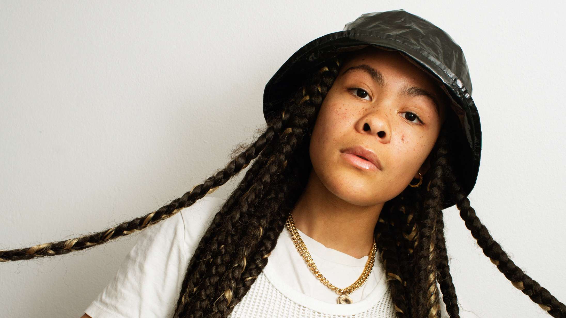 Bathsheba: Her er 10 sange, der har defineret mig – fra store popballader til Phil Collins-klassiker