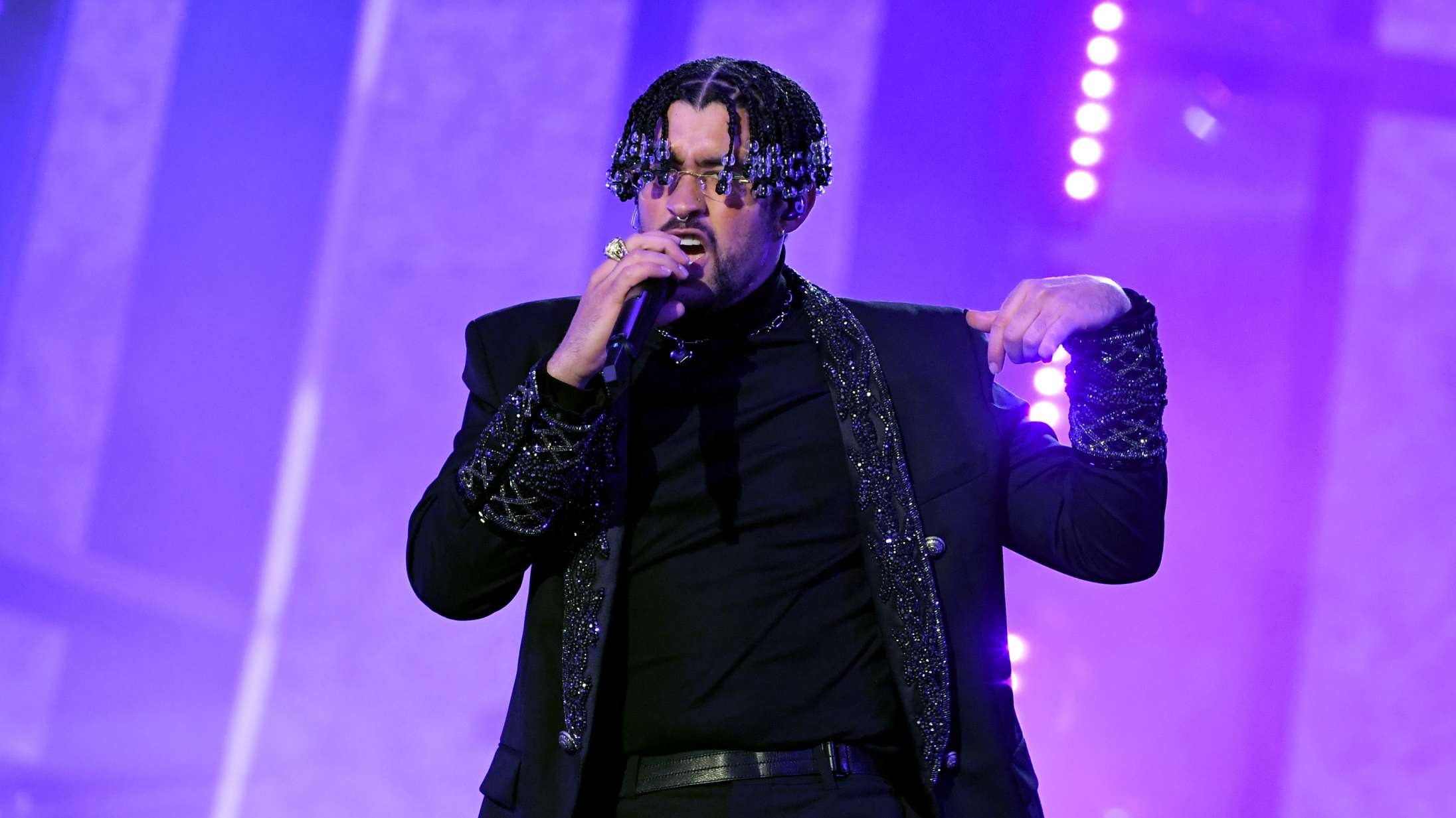 Bad Bunny undskylder til Harry Styles efter stikpille under Coachella-koncert