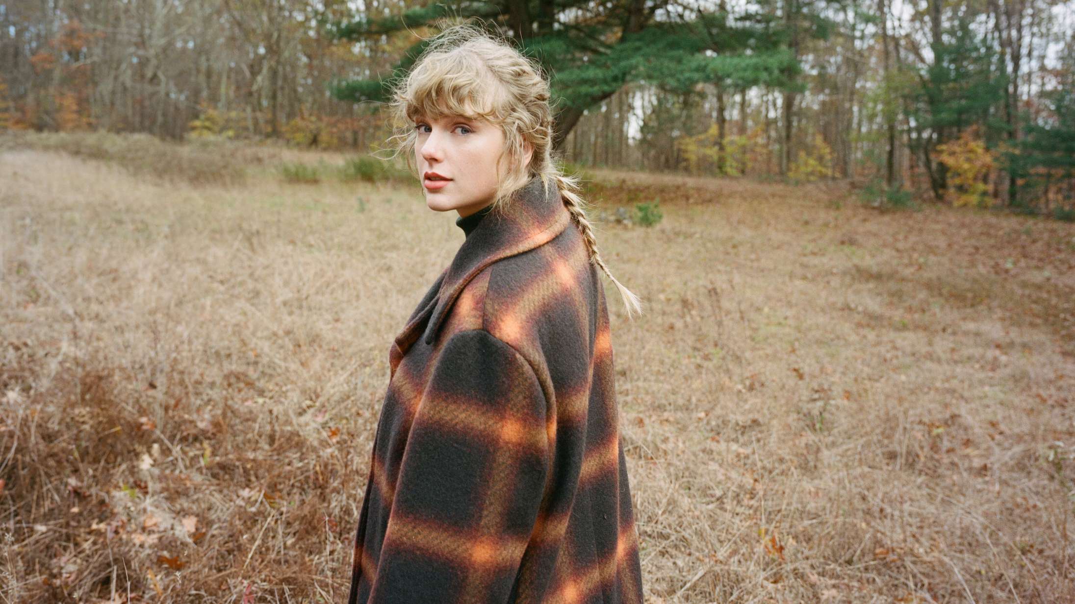 Her er 2020’s bedst sælgende og mest streamede album i USA – med Taylor Swift i front