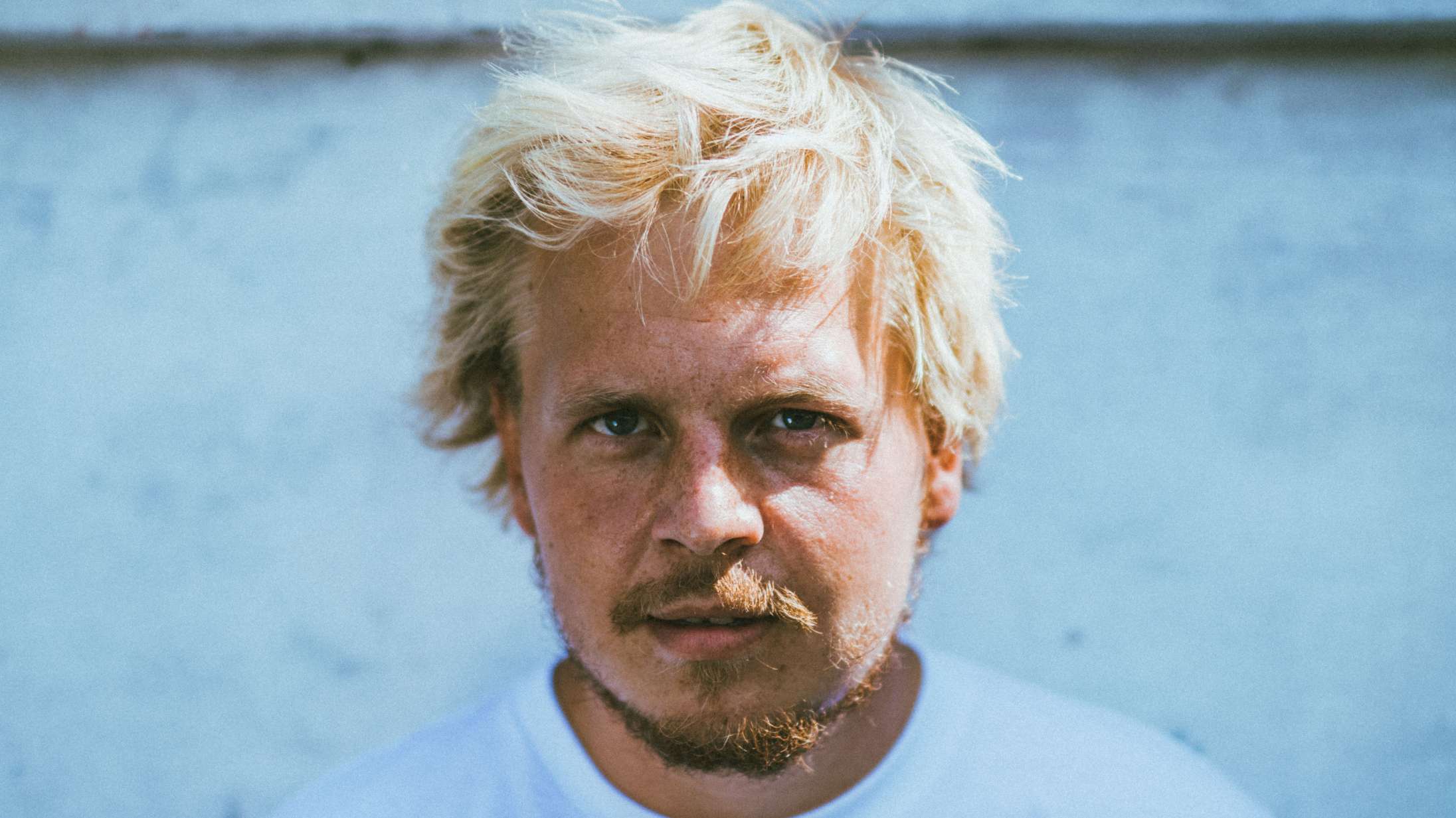 Hotel Cecil annoncerer midnatskoncerter med blandt andre Thøger Dixgaard og Lowly