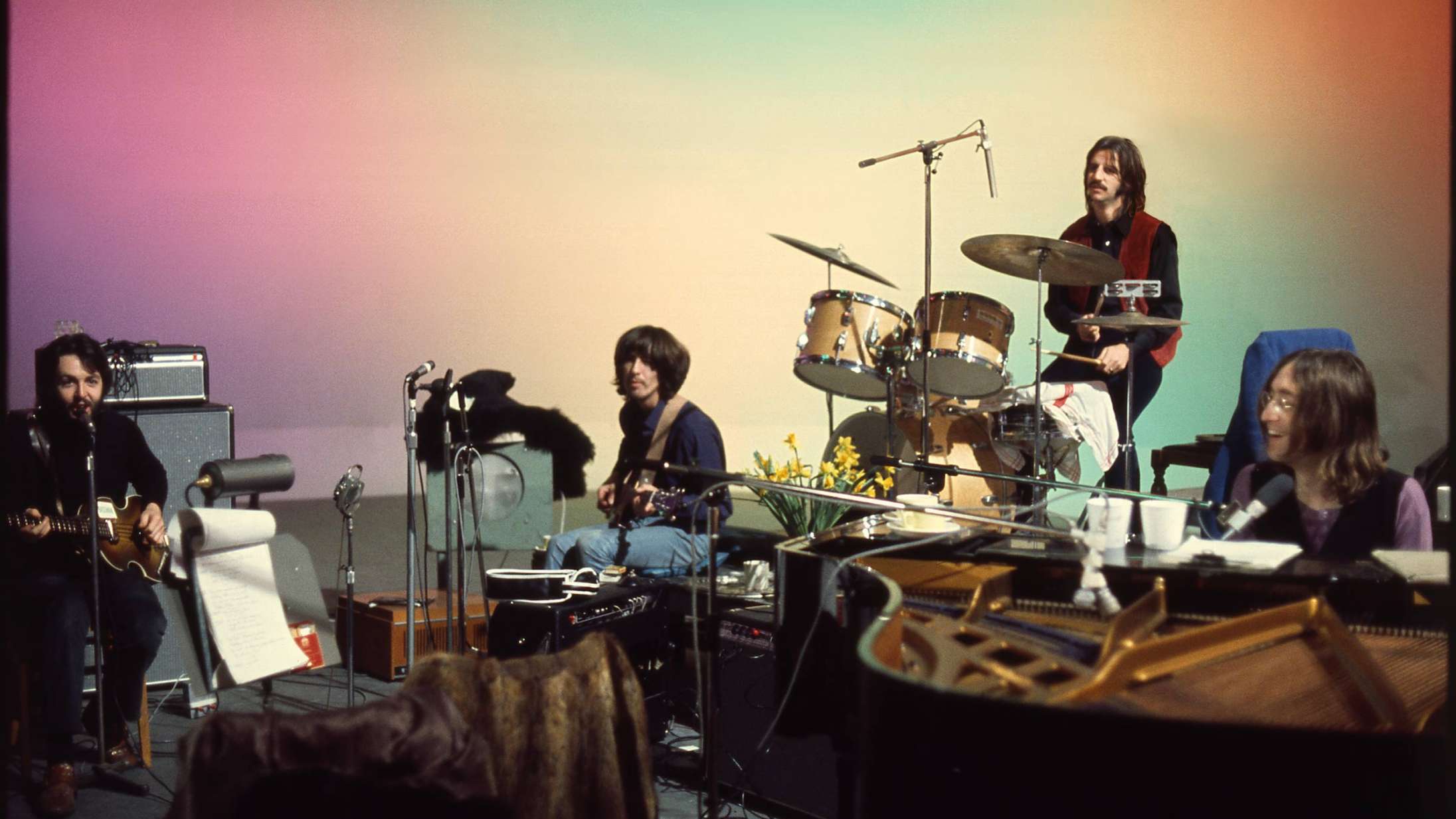 Peter Jacksons nye The Beatles-dokumentar er baseret på 57 timers intime optagelser – se traileren