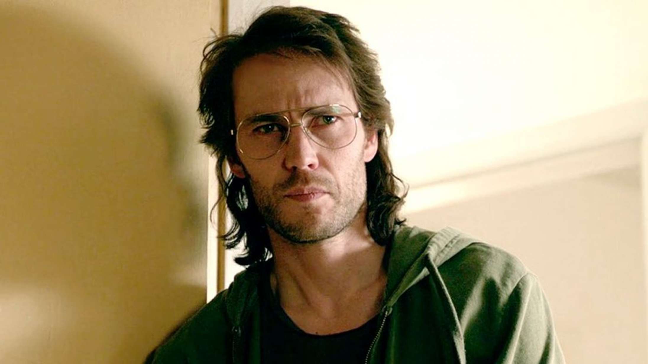 ’Waco’: Stjernespækket serie tager de hjernevaskedes parti – men spændende er det