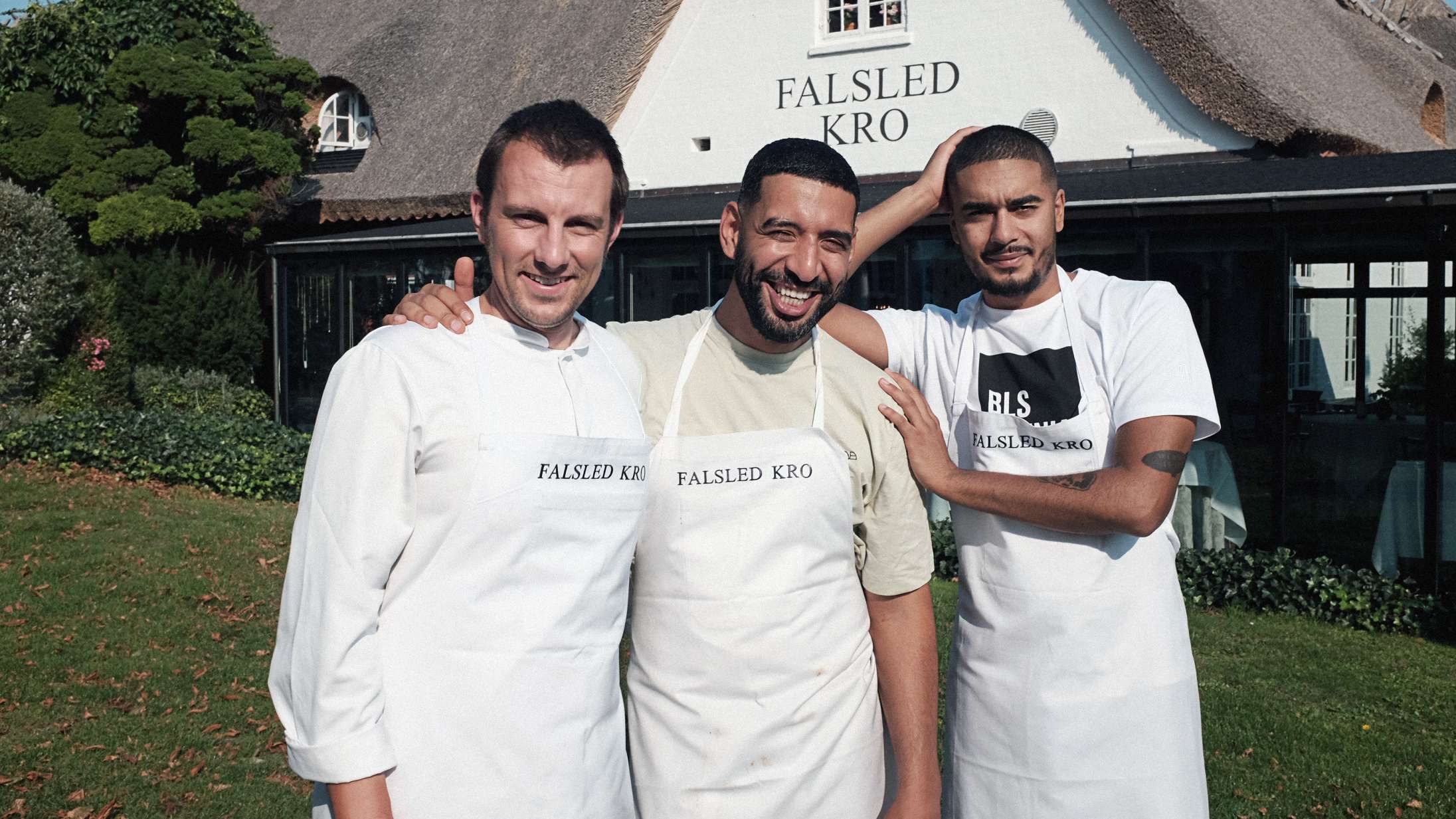 ’Madholdet’: Hør, laver Kesi og Karl William overhovedet selv den mad, de serverer i TV 2’s nye madprogram?