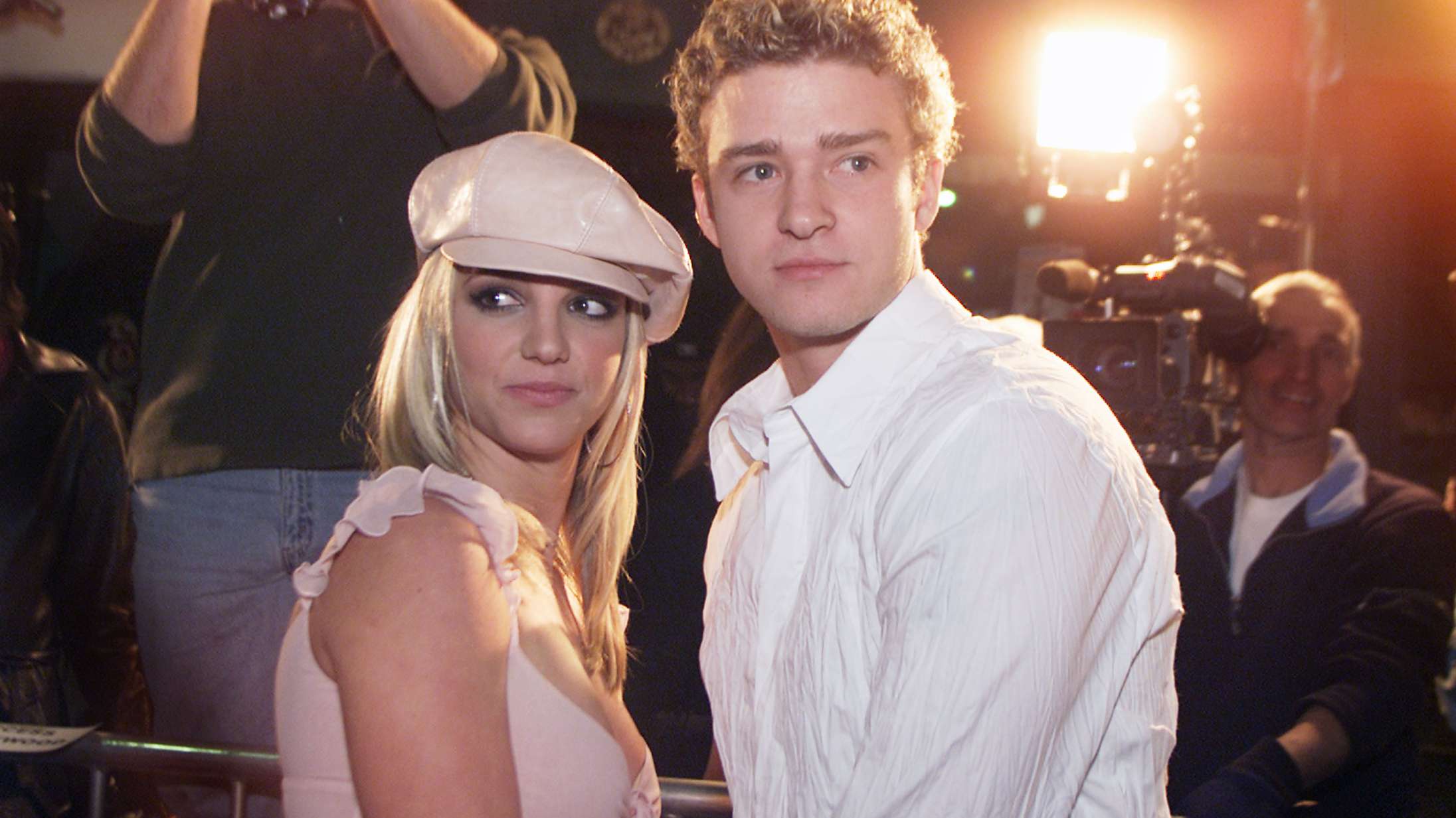 Britney Spears afslører, at hun fik en abort, mens hun var sammen med Justin Timberlake