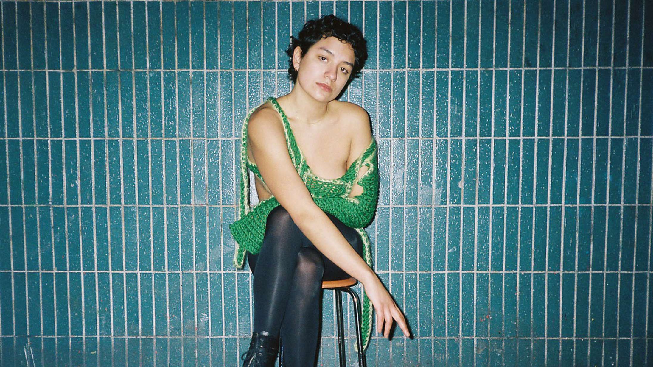 Premiere: Danske Julie Pavon cementerer talentet med selvransagende single