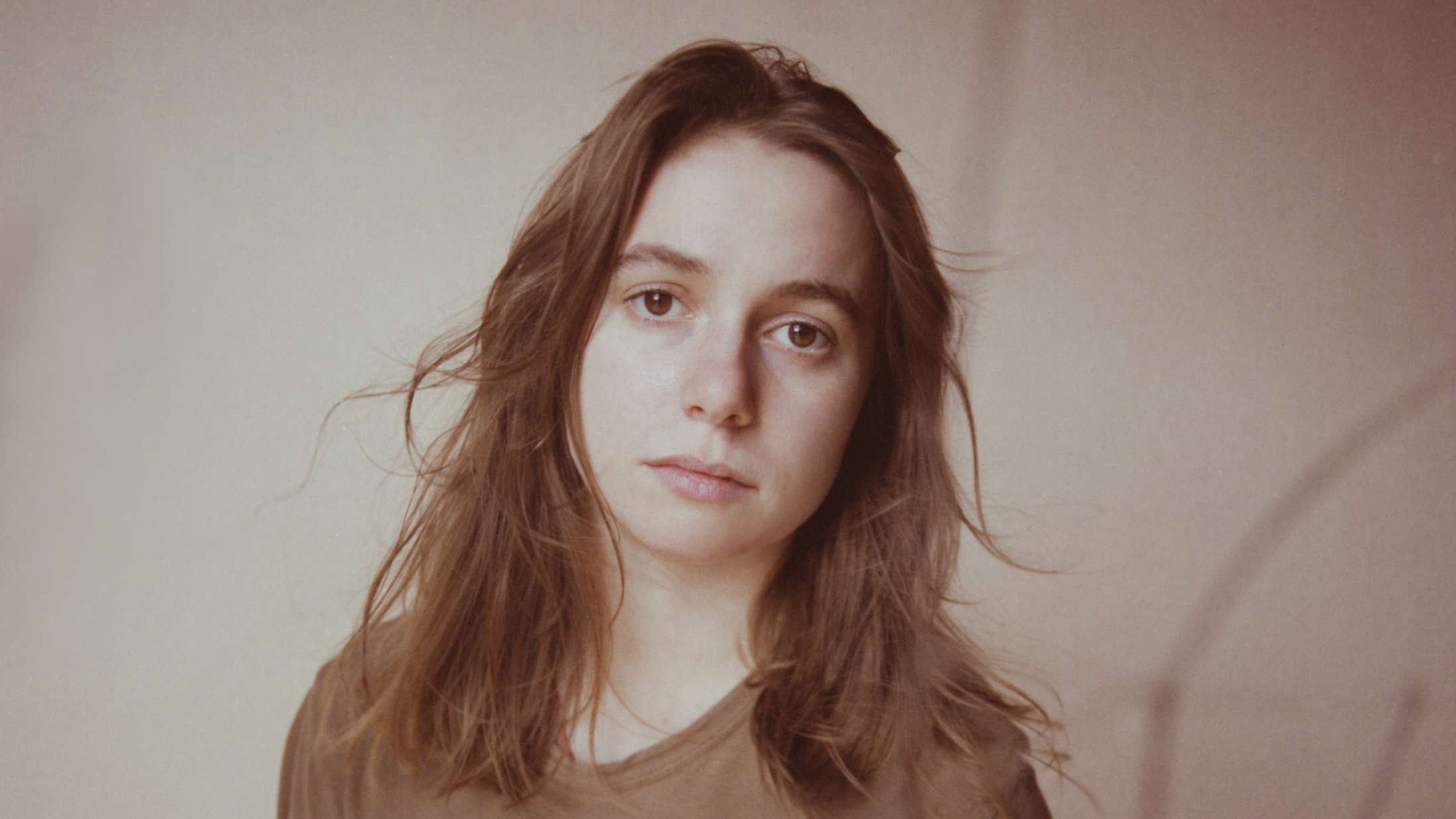 ‘Little Oblivions’: Julien Bakers kamp mod sine indre dæmoner er rå, smuk og så menneskelig, at det gør ondt