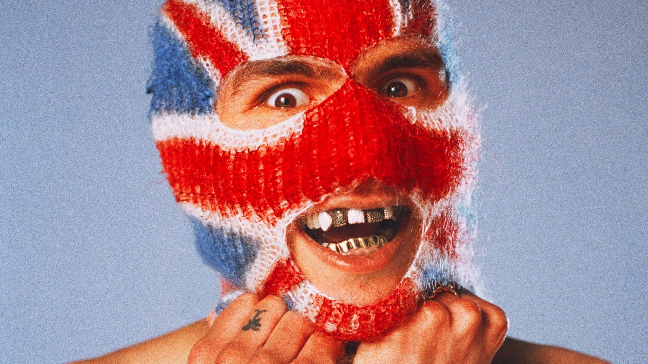 Første halvdel af Slowthais ‘Tyron’ byder på banger efter banger – men så begynder han at kigge indad