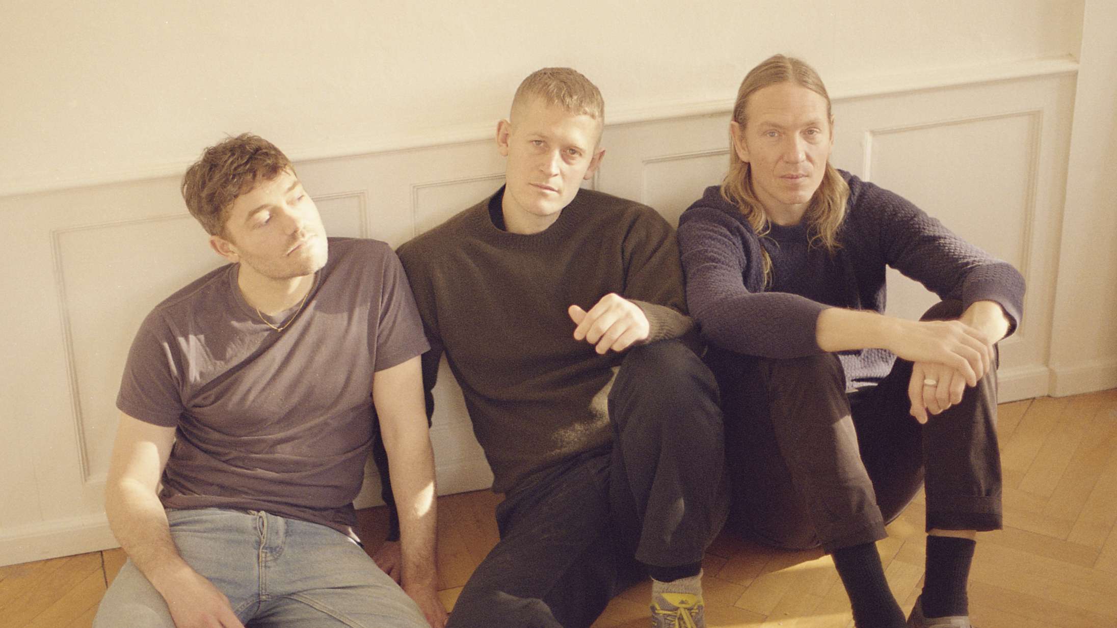 Premiere: Sidste smagsprøve på When Saints Go Machines nye album, der er lavet i parløb med DR3-serie