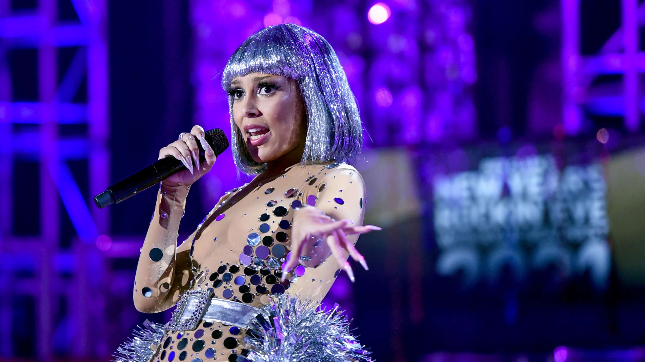 Doja Cat genopliver Twitch-karriere med dansk spilhit