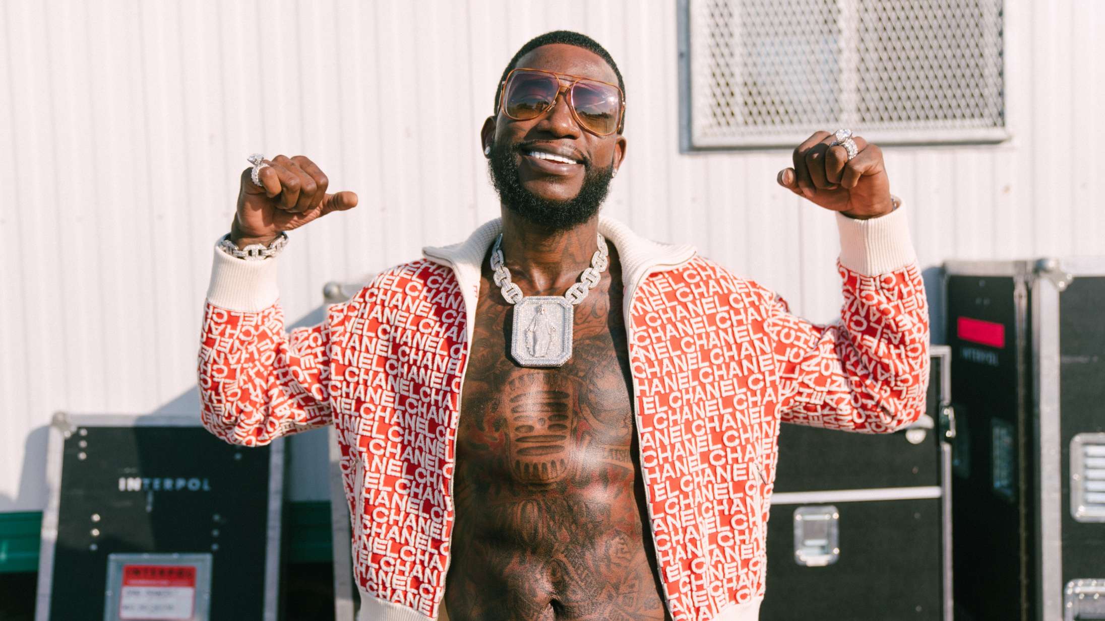 Hvordan plejer det egentlig at gå rappere, der kommer hjem fra fængsel til stor hype?