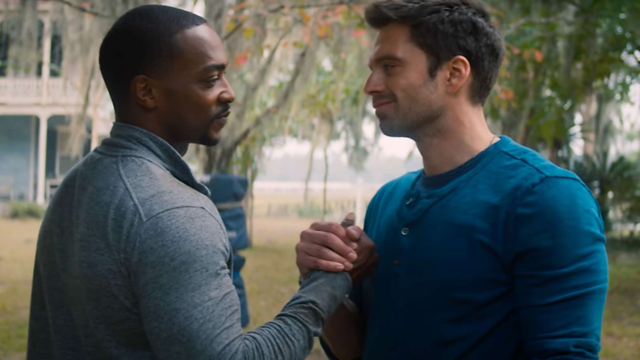 Anthony Mackie skyder mulig romance mellem Falcon og Winter Soldier til jorden