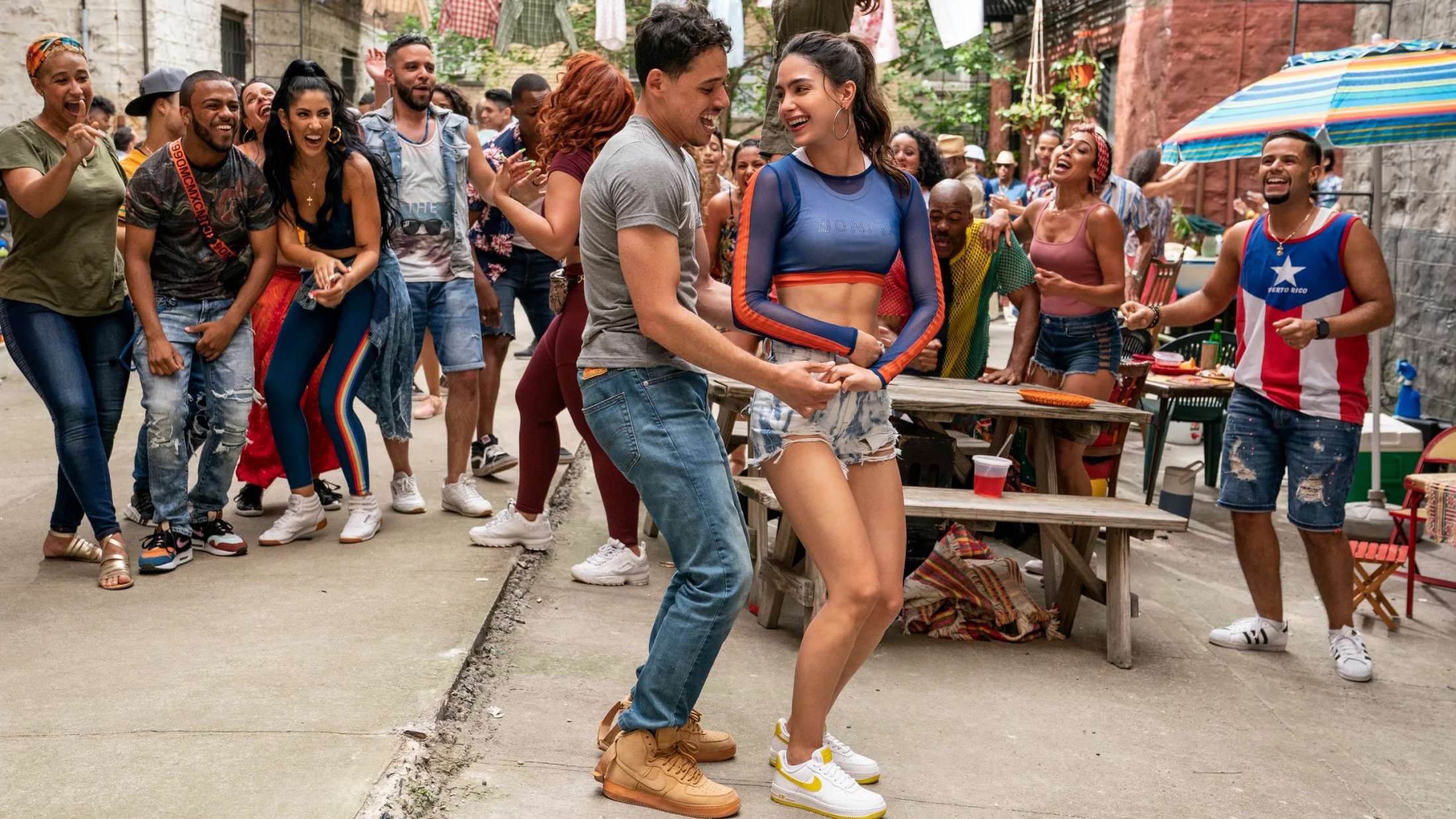 Ny Trailer Til Lin Manuel Mirandas ‘in The Heights Lover Musikalitet For Alle Pengene Nyhed 6377