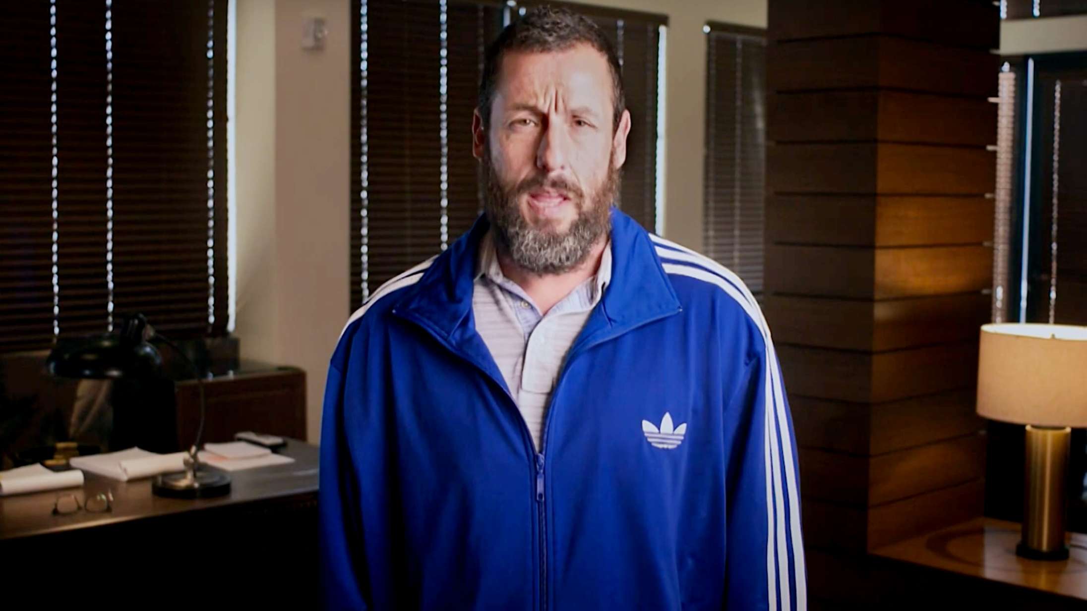 Adam Sandler namedropper Lars von Trier og Bon Iver i overskudsagtig presenter-video