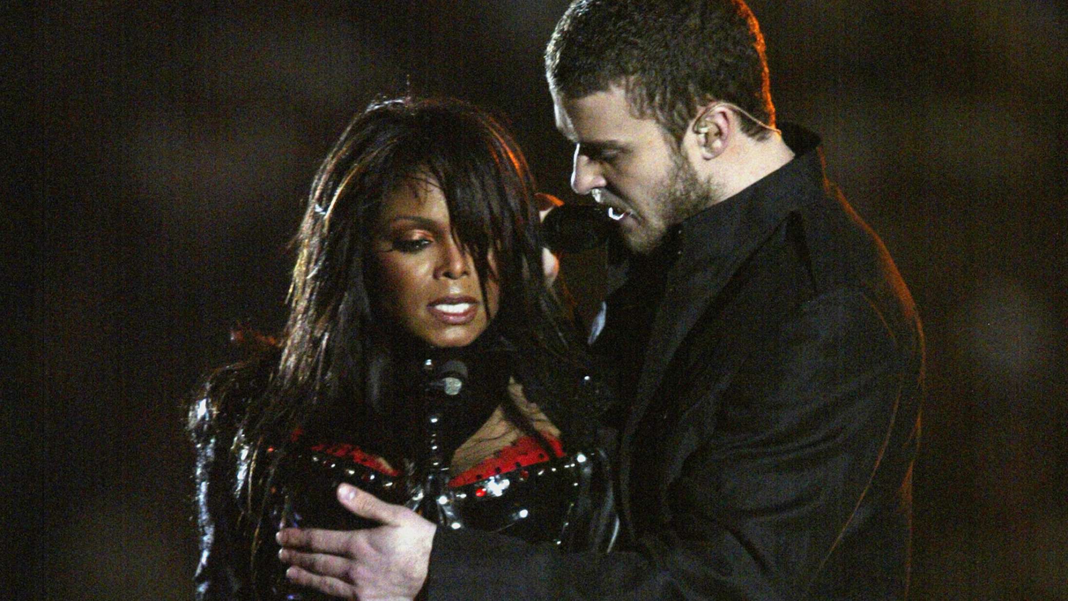 Det var Janet Jackson, der rådede Justin Timberlake til at være tavs efter Super Bowl-skandalen