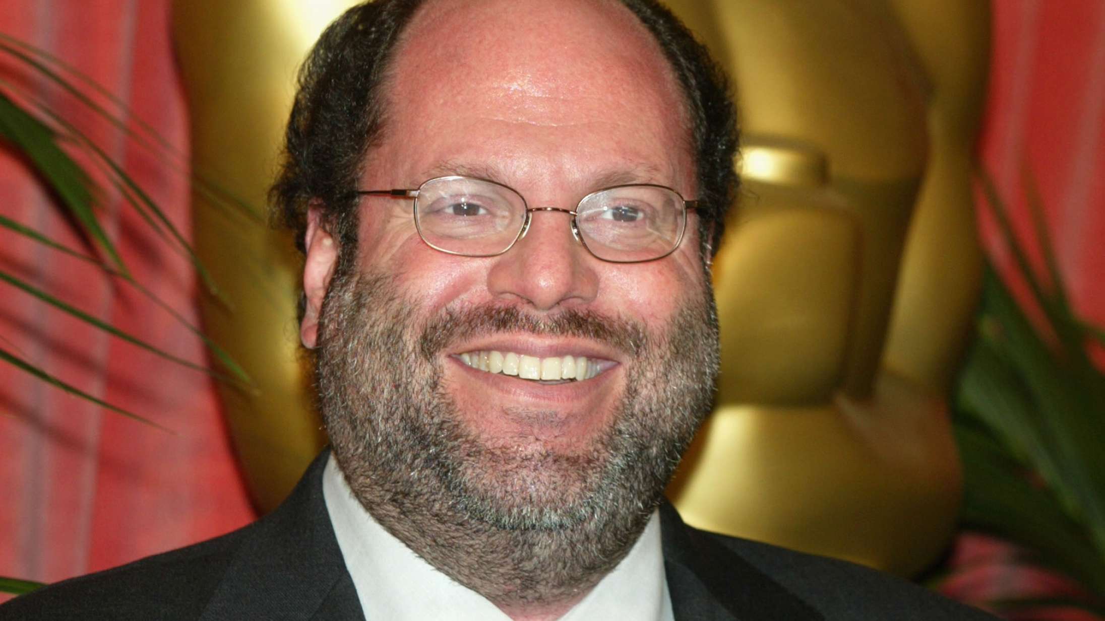 Skandaleramt stjerneproducer trækker sig fra Broadway-produktioner