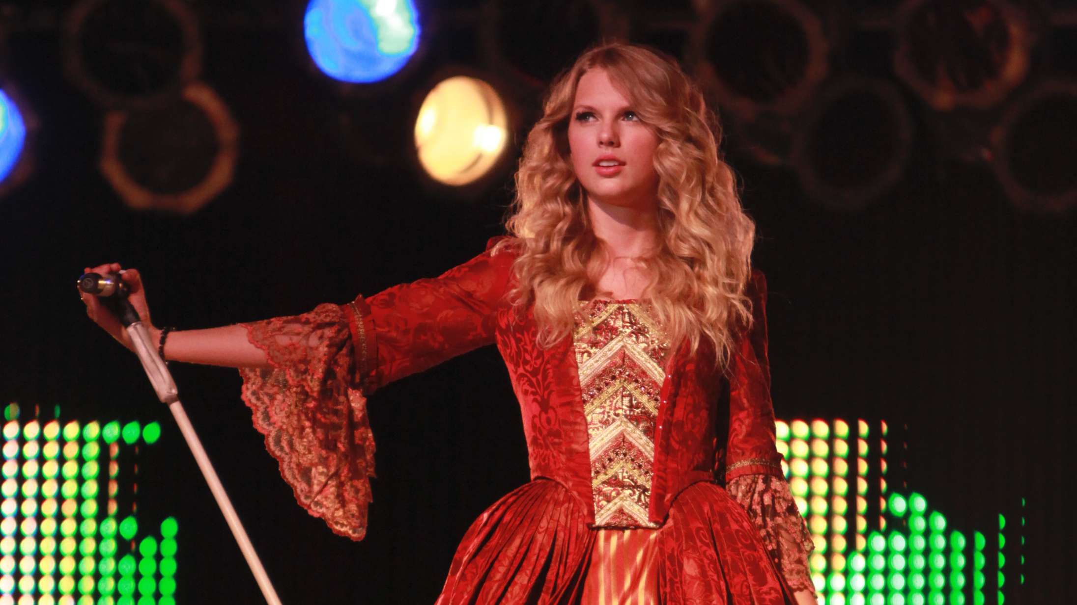 ‘Fearless’ genindspillet: En skeptiker tester tre fordomme om 19-årige Taylor Swifts gennembrudsalbum