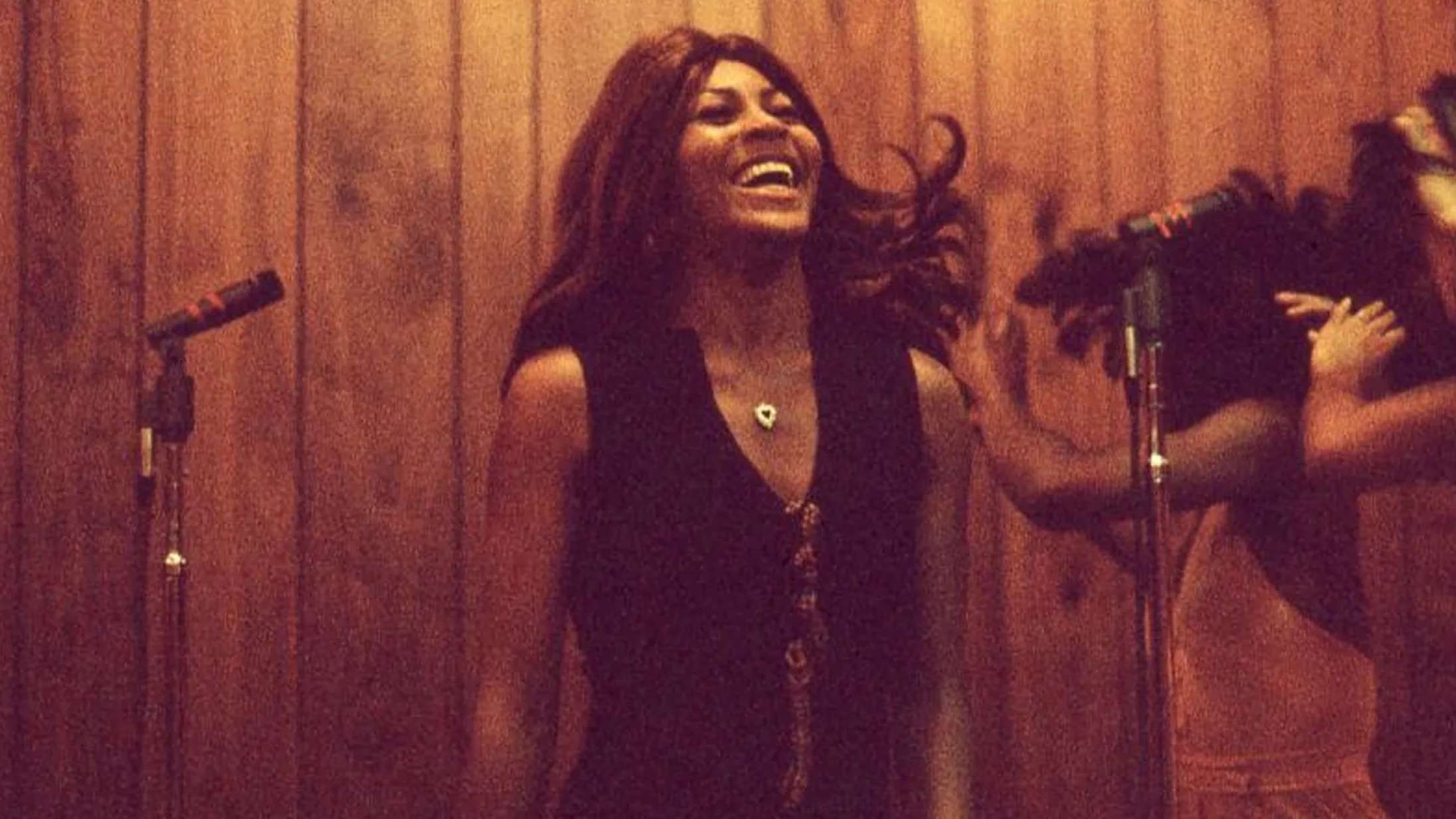 ’Tina’: Et funklende portræt af Tina Turner og alt, hvad hun har stået igennem