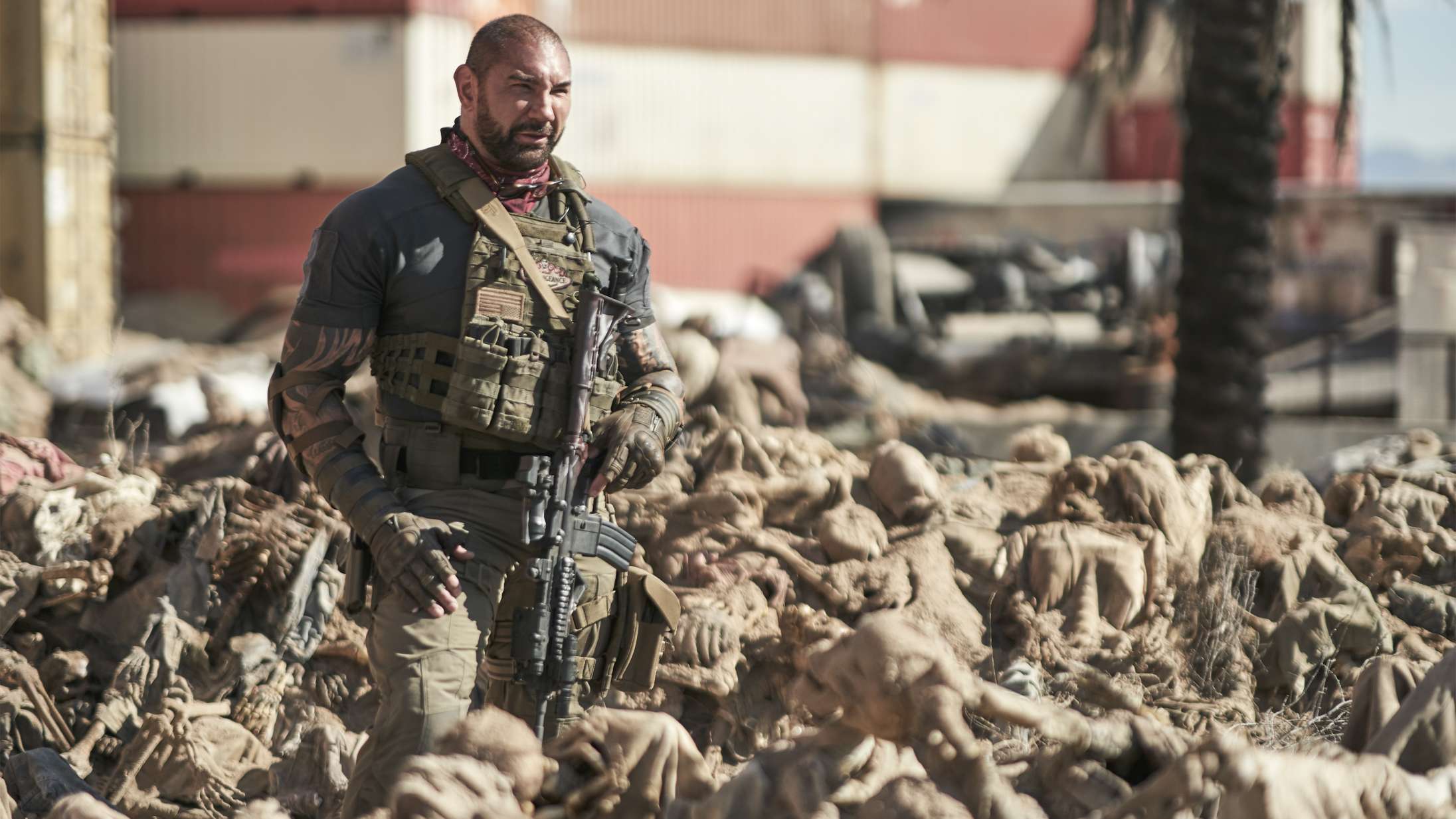 ’Army of the Dead’: Zack Snyders zombiefilm er torskedum – og hans mest vedkommende film i årevis