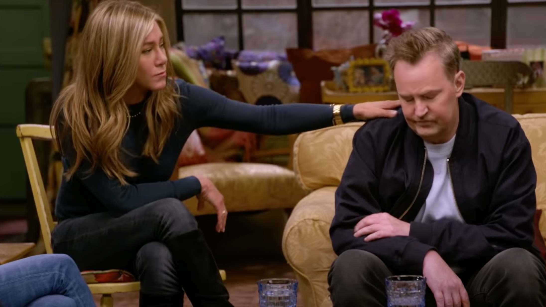 Matthew Perry mistede næsten livet som følge af pillemisbrug