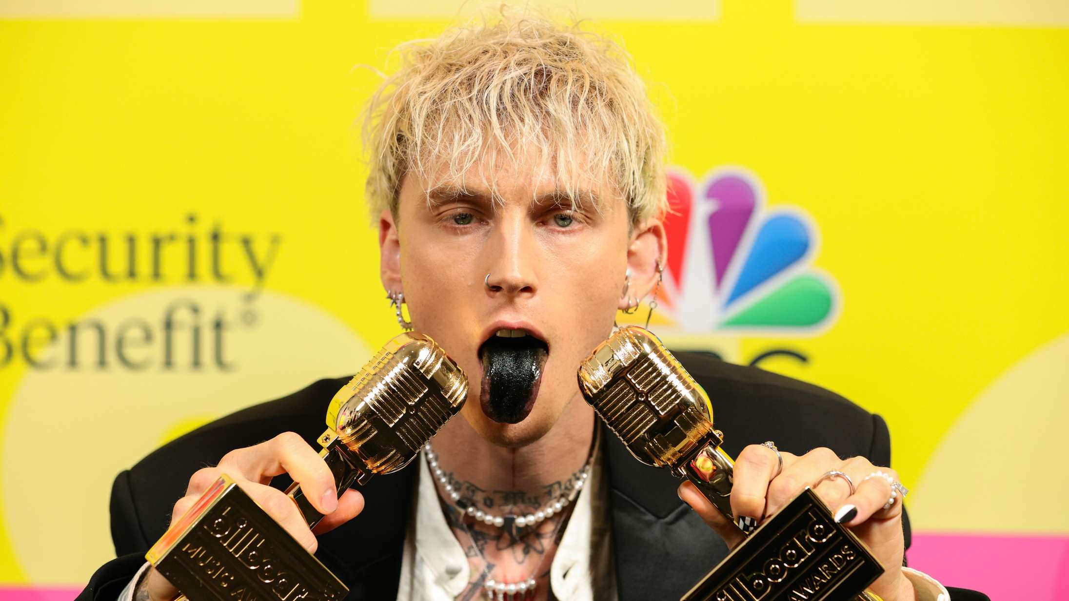 Machine Gun Kelly trolles på Instagram efter lækkede beskeder fra fiasko-date